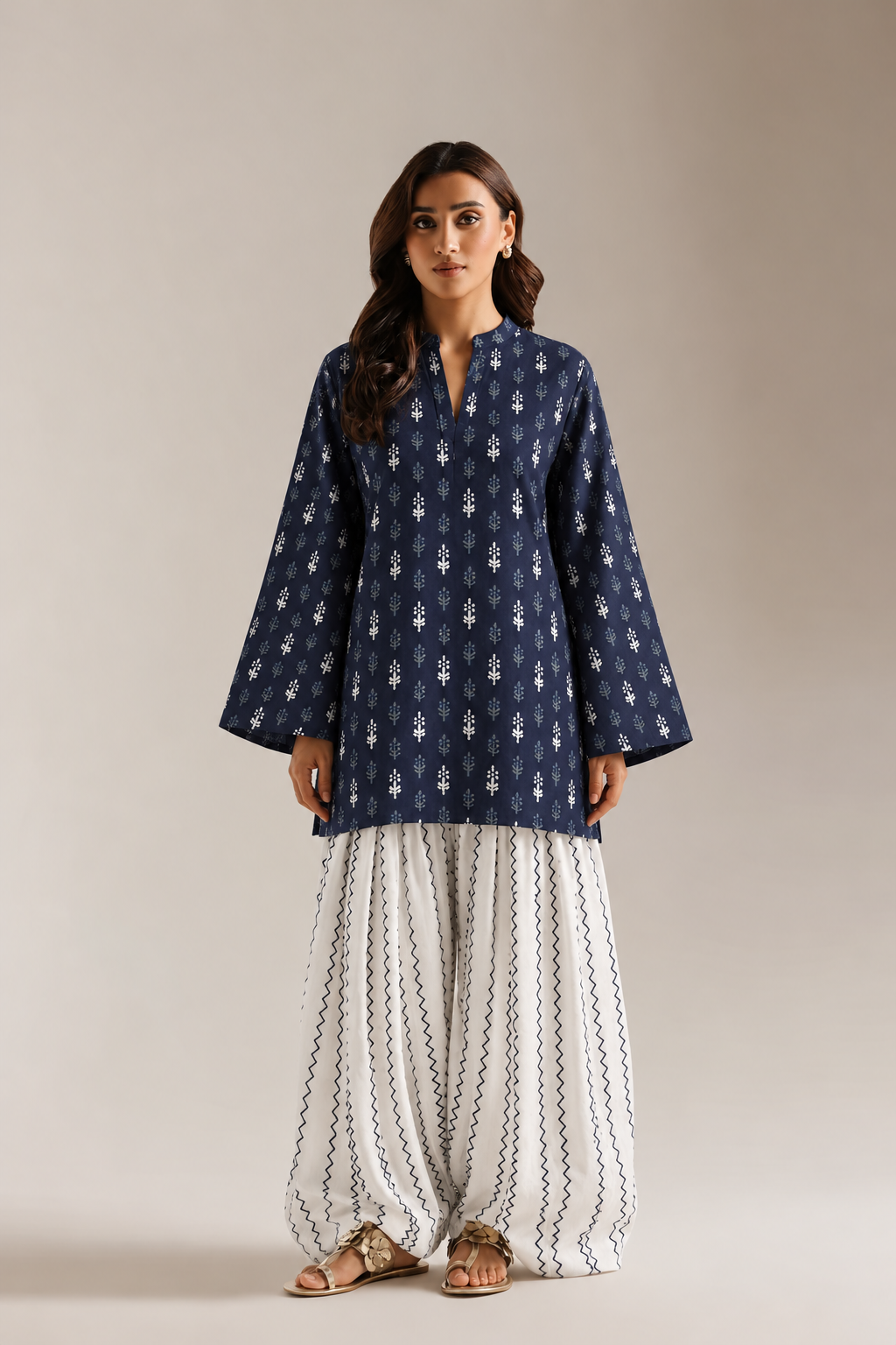 Black Geometric Print Tunic & Off-White Chevron Farshi Salwar Co-Ord Set