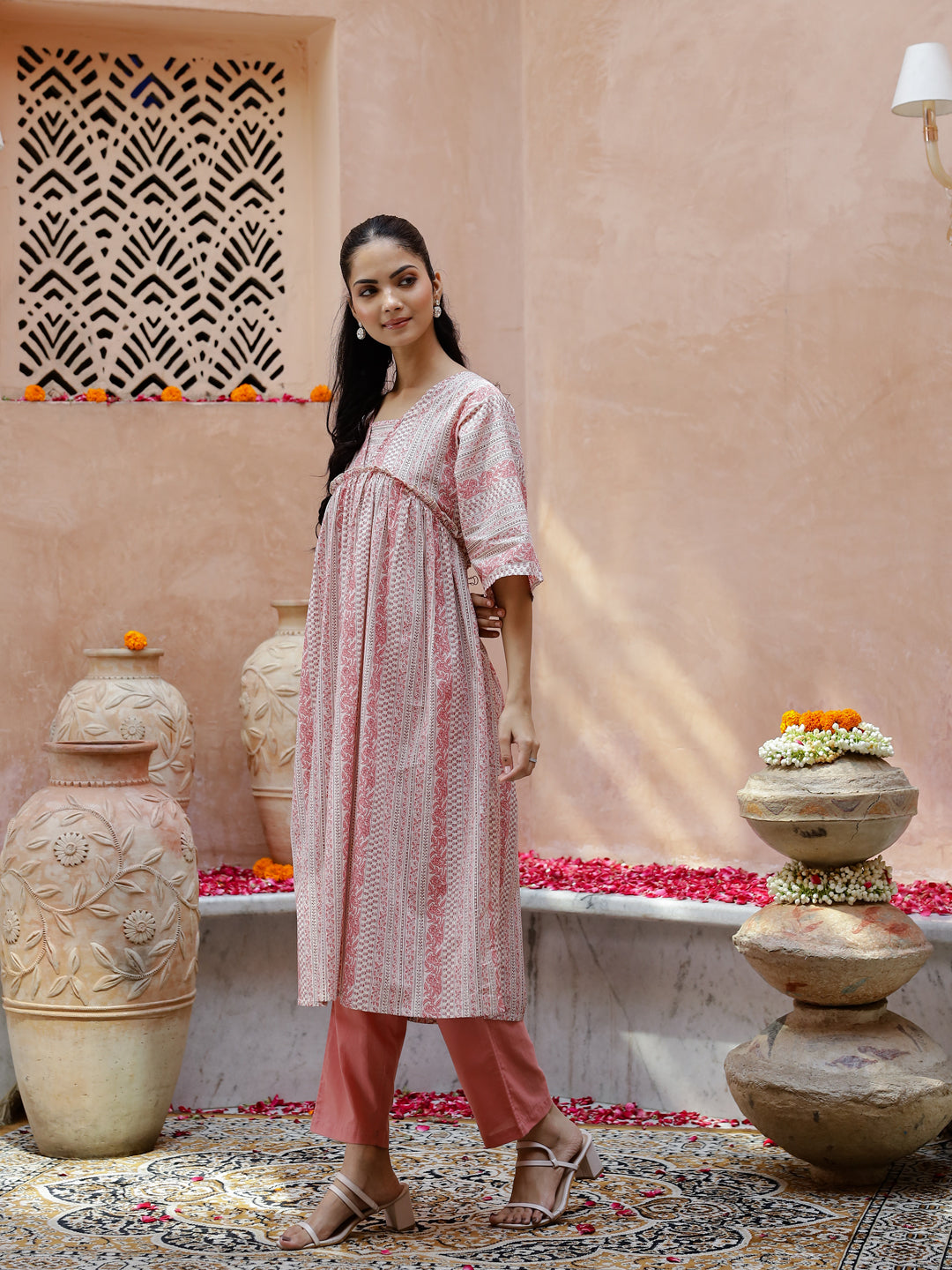 Pink Cotton Kurta Set For Women