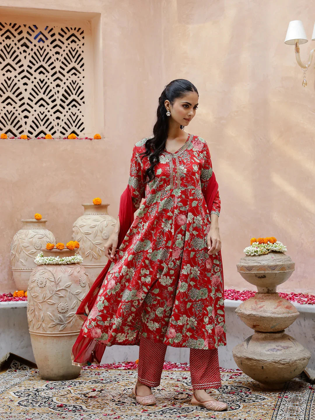 Red Floral Print V-Neck Cotton Kurta Set For Women