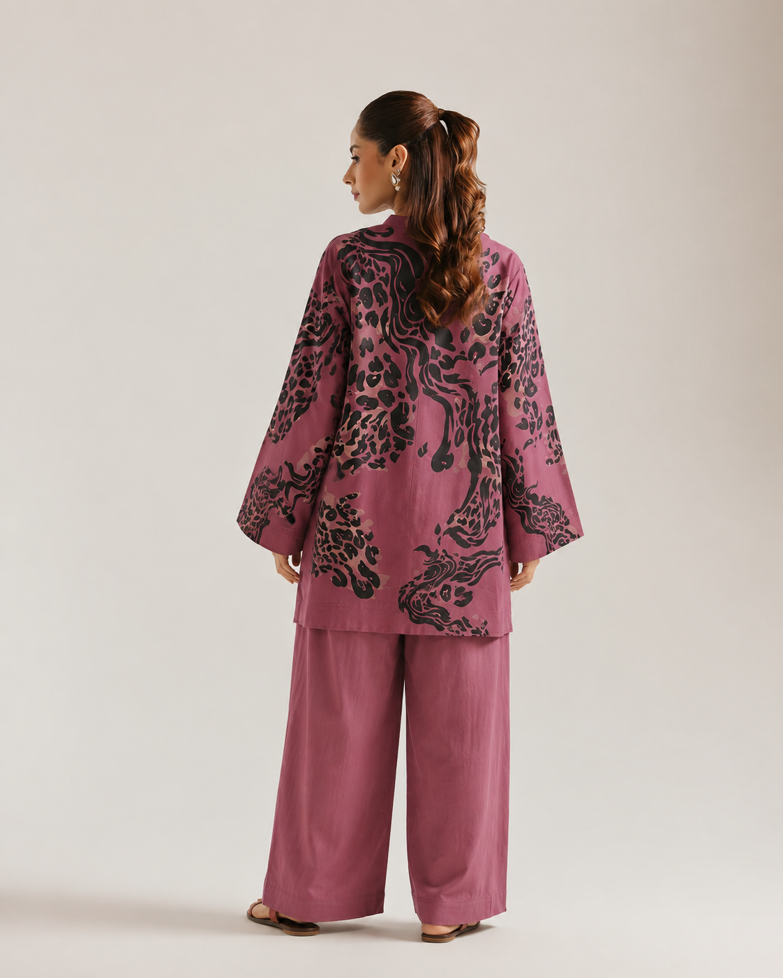 Rose Pink V-Neck Animal & Paisley Print Farsi Salwar Co-Ord Set For Women