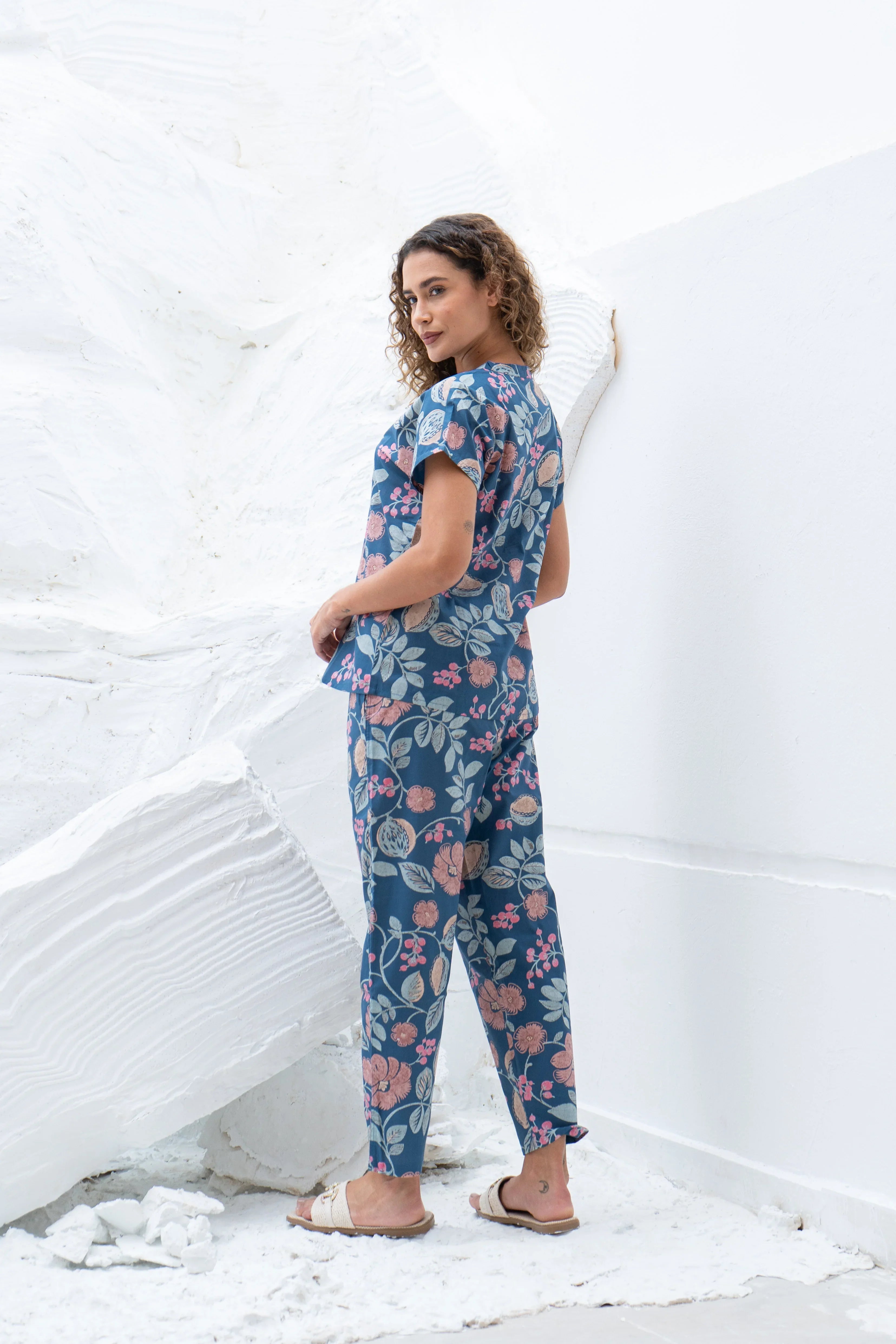 Blue Floral Printed Cotton Night Suit Set - SanskrutiHomes