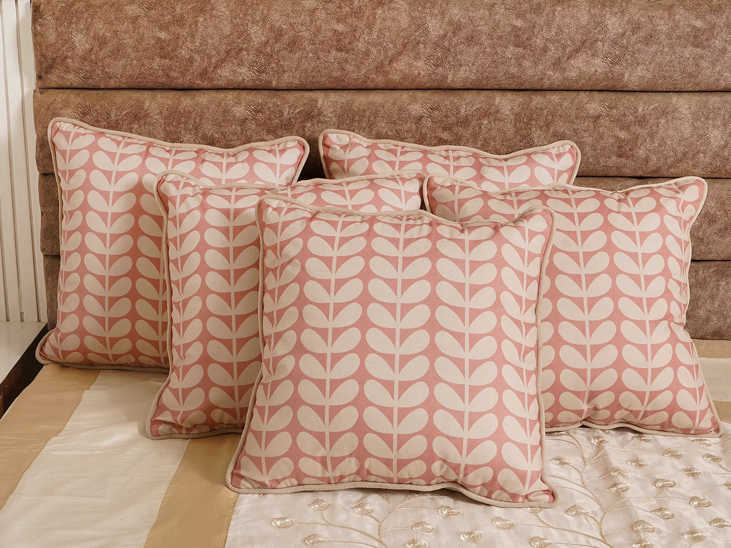 Velvet Floral Design Cushion Cover - SanskrutiHomes