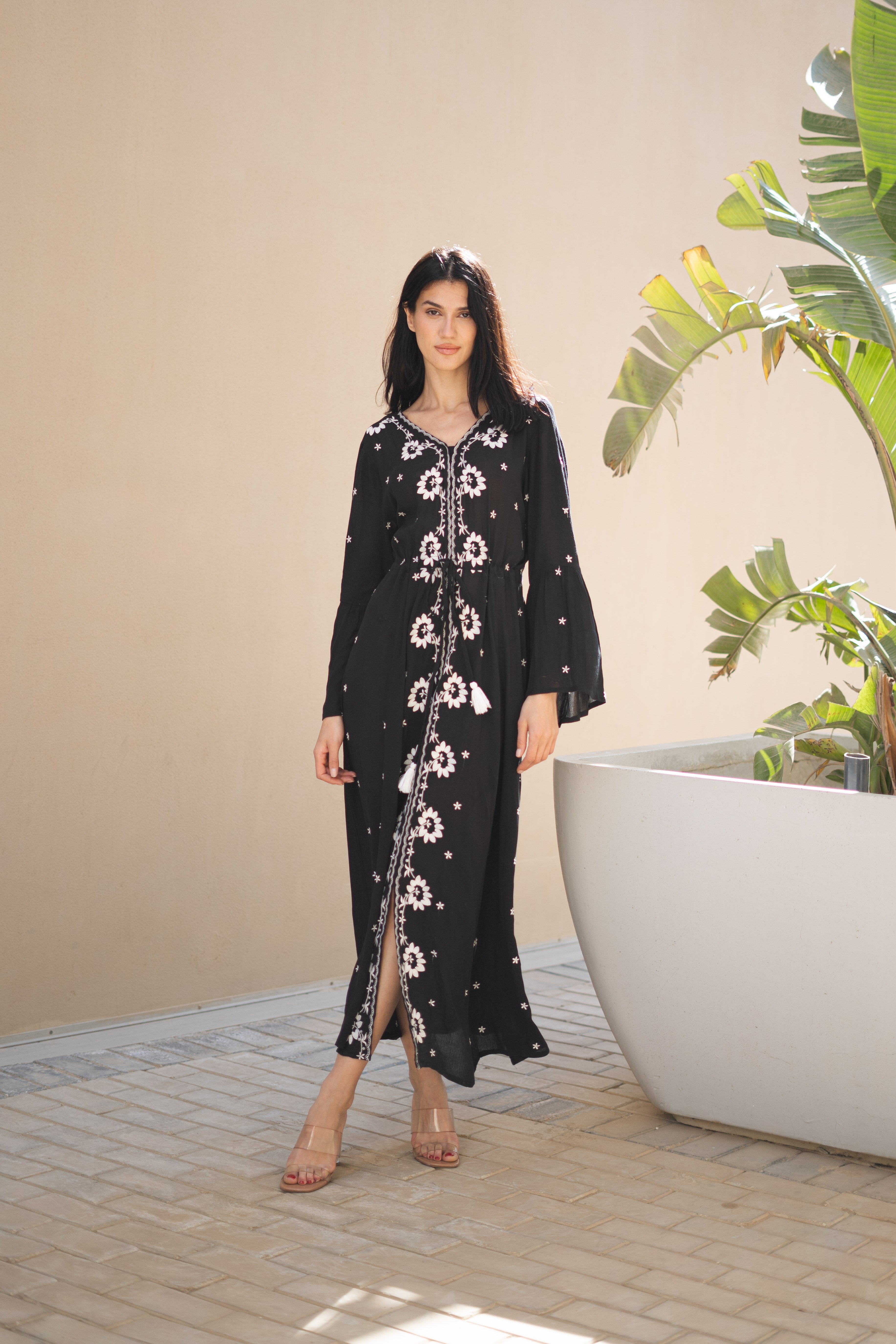 Women Viscose Rayon Black Solid Printed Dress