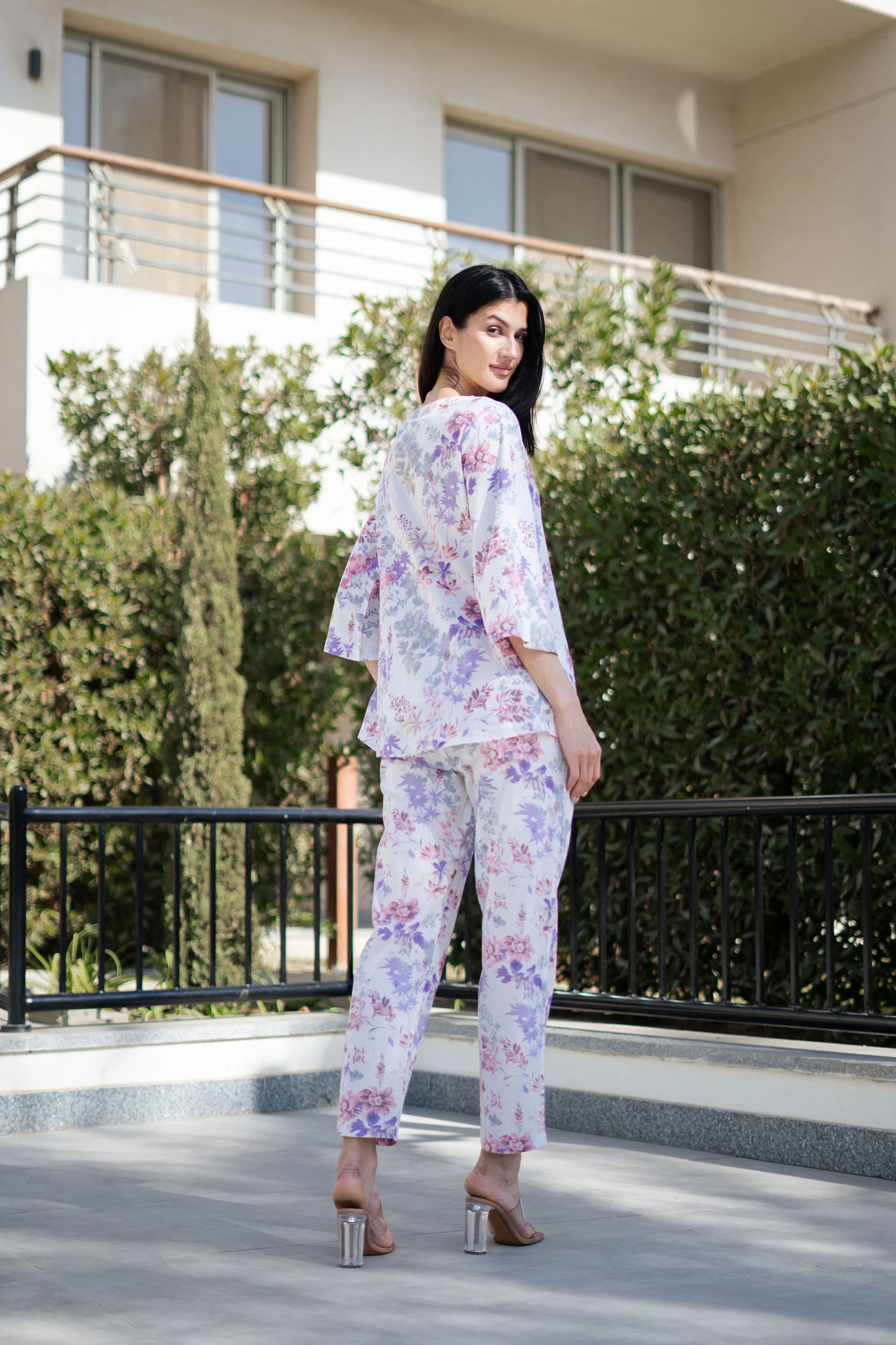 White Floral Printed Round Neck Night Suit Set - SanskrutiHomes