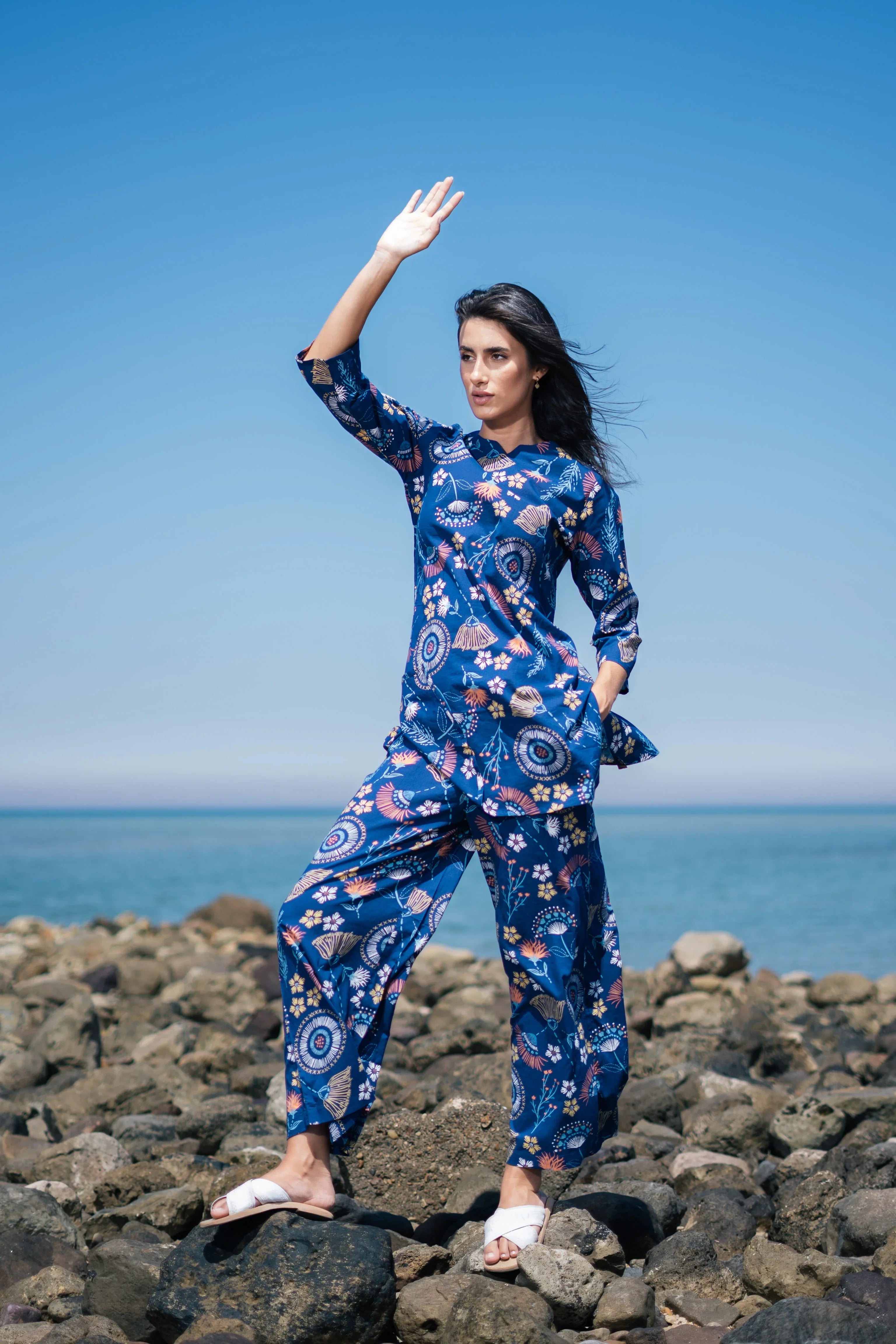 Women Blue Cotton Printed Night Suit Set - SanskrutiHomes