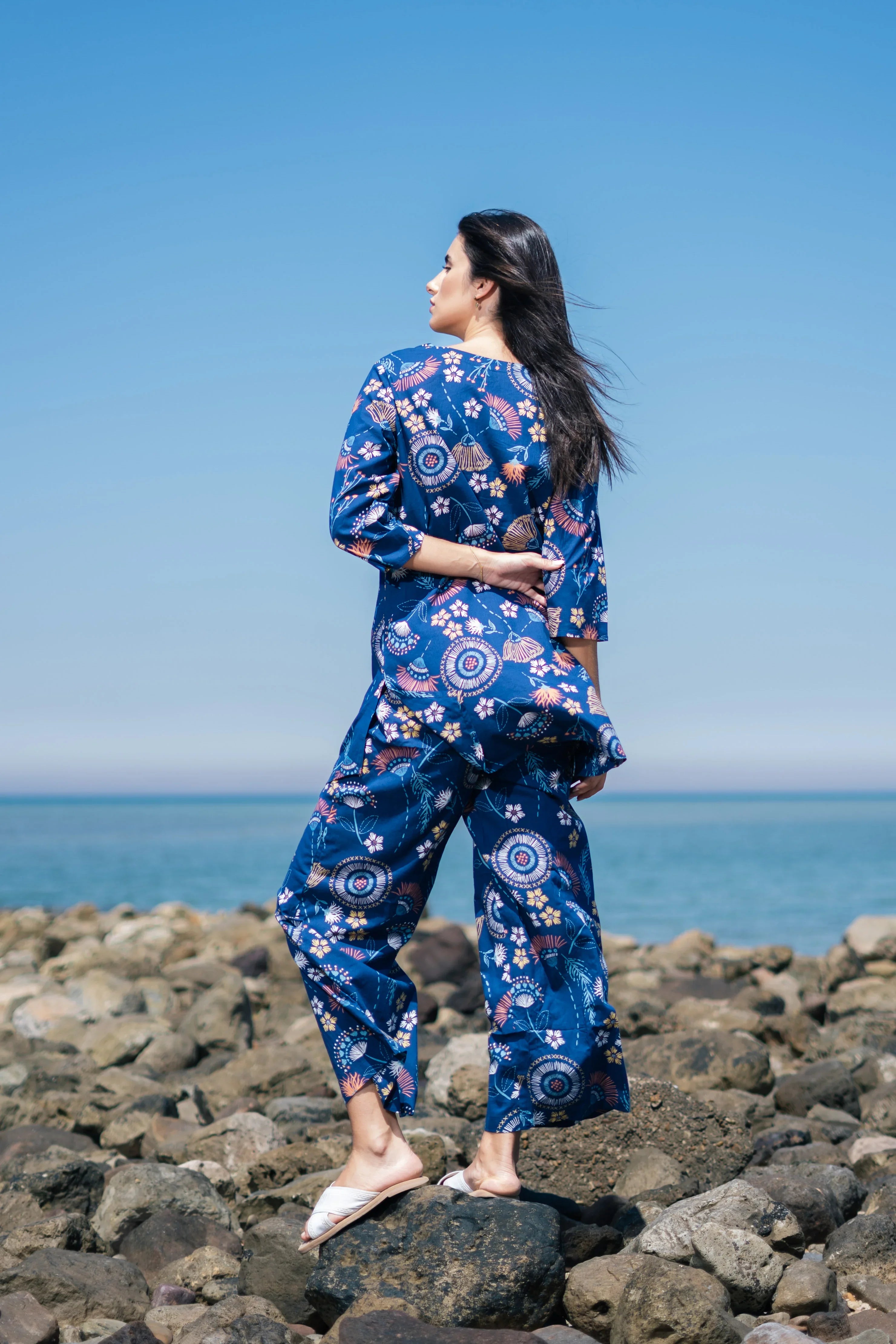 Women Blue Cotton Printed Night Suit Set - SanskrutiHomes