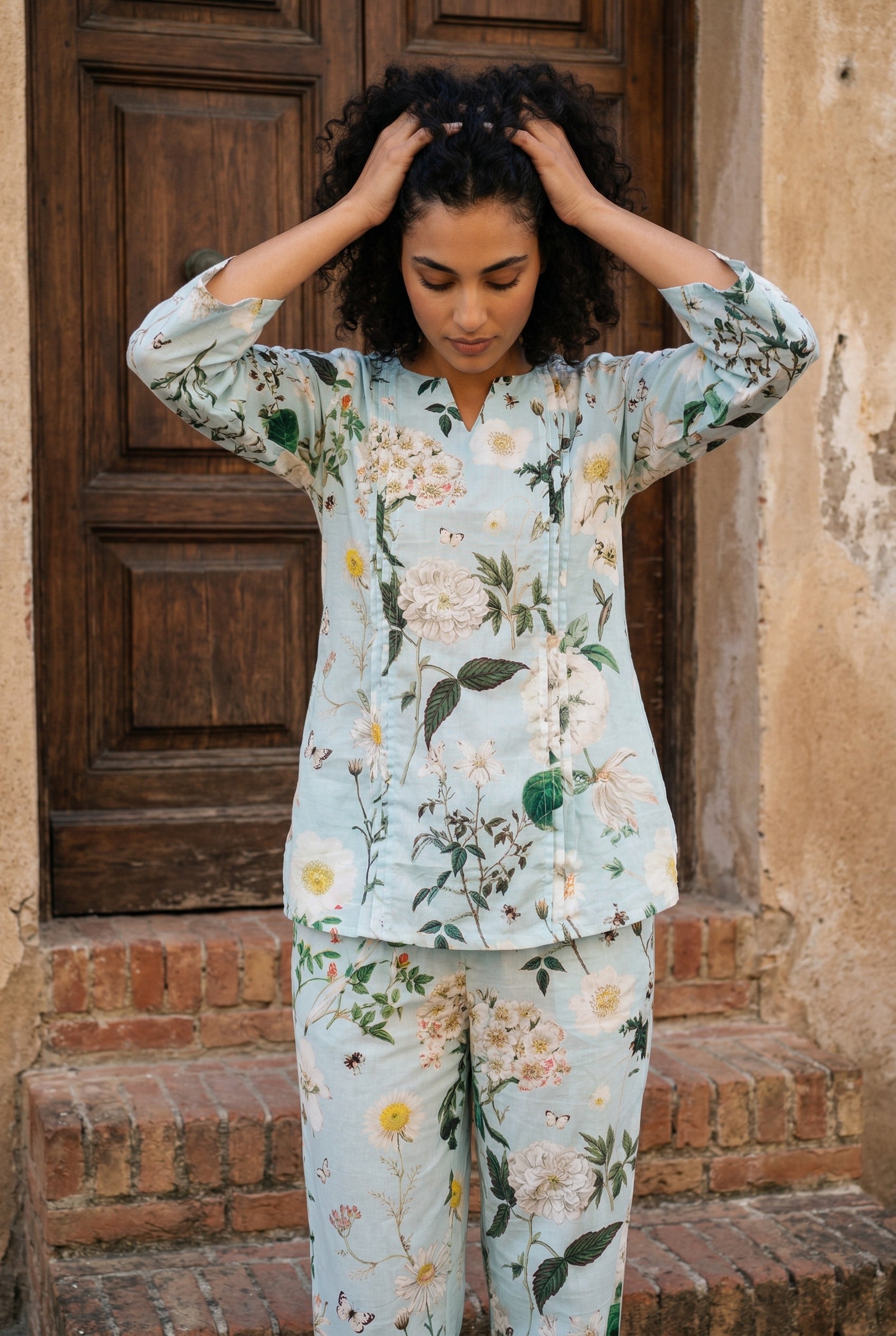 Blue Round Neck Floral Print Pure Cotton Night Suit For Women