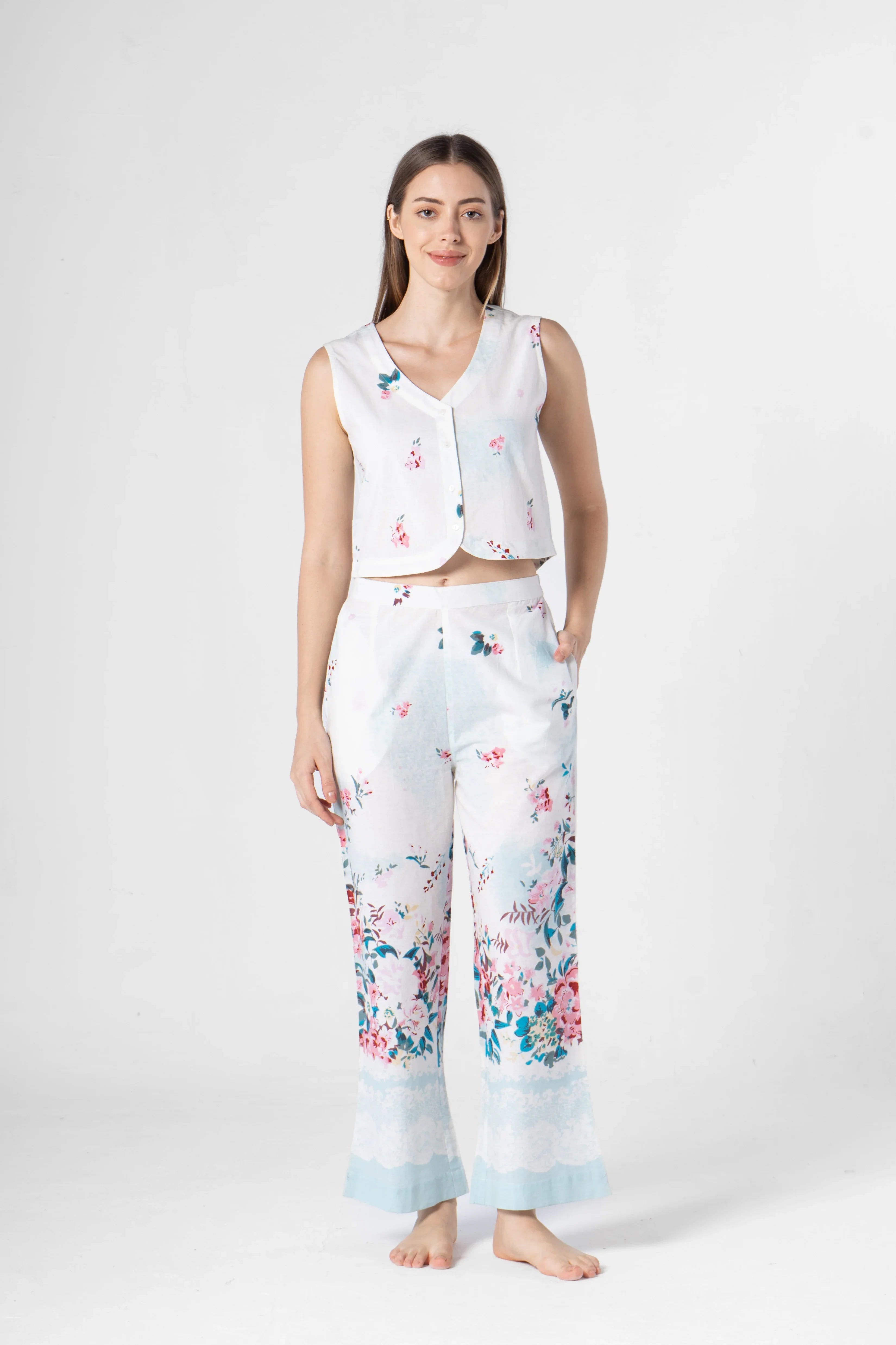 Floral Printed Sleeveless Co-ords Set - SanskrutiHomes