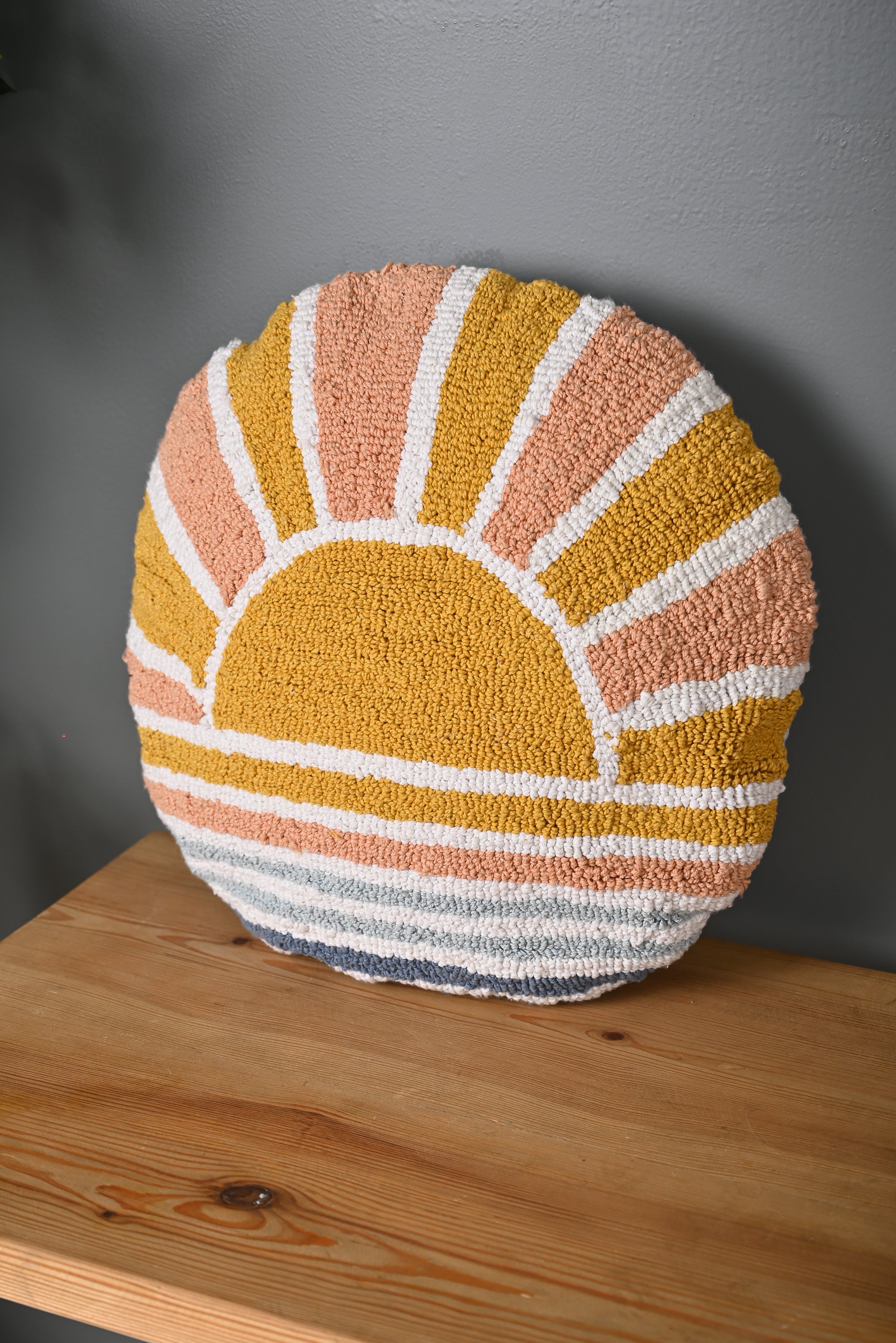 Multicolor Round Truffted Cotton Cushion Cover