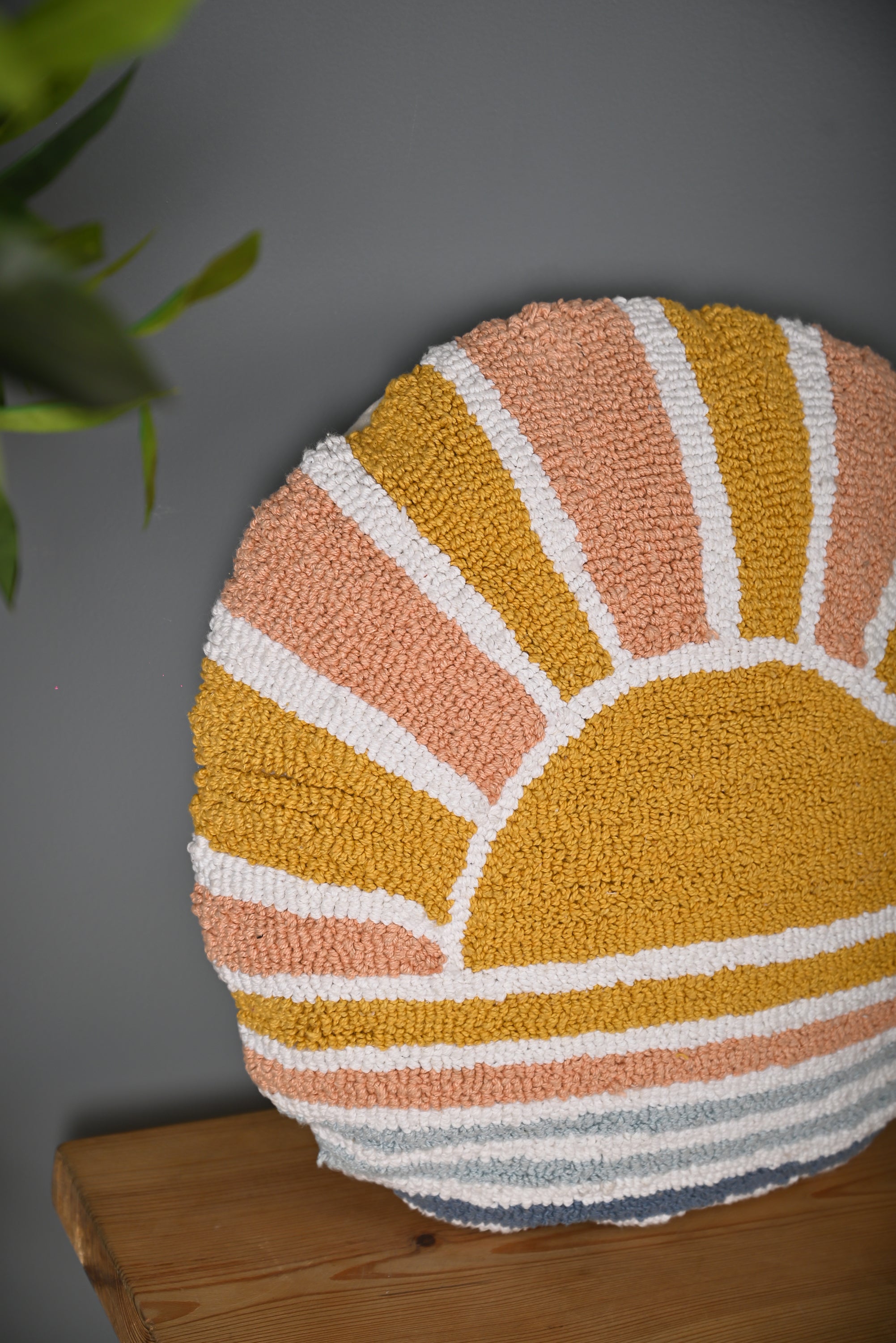 Multicolor Round Truffted Cotton Cushion Cover