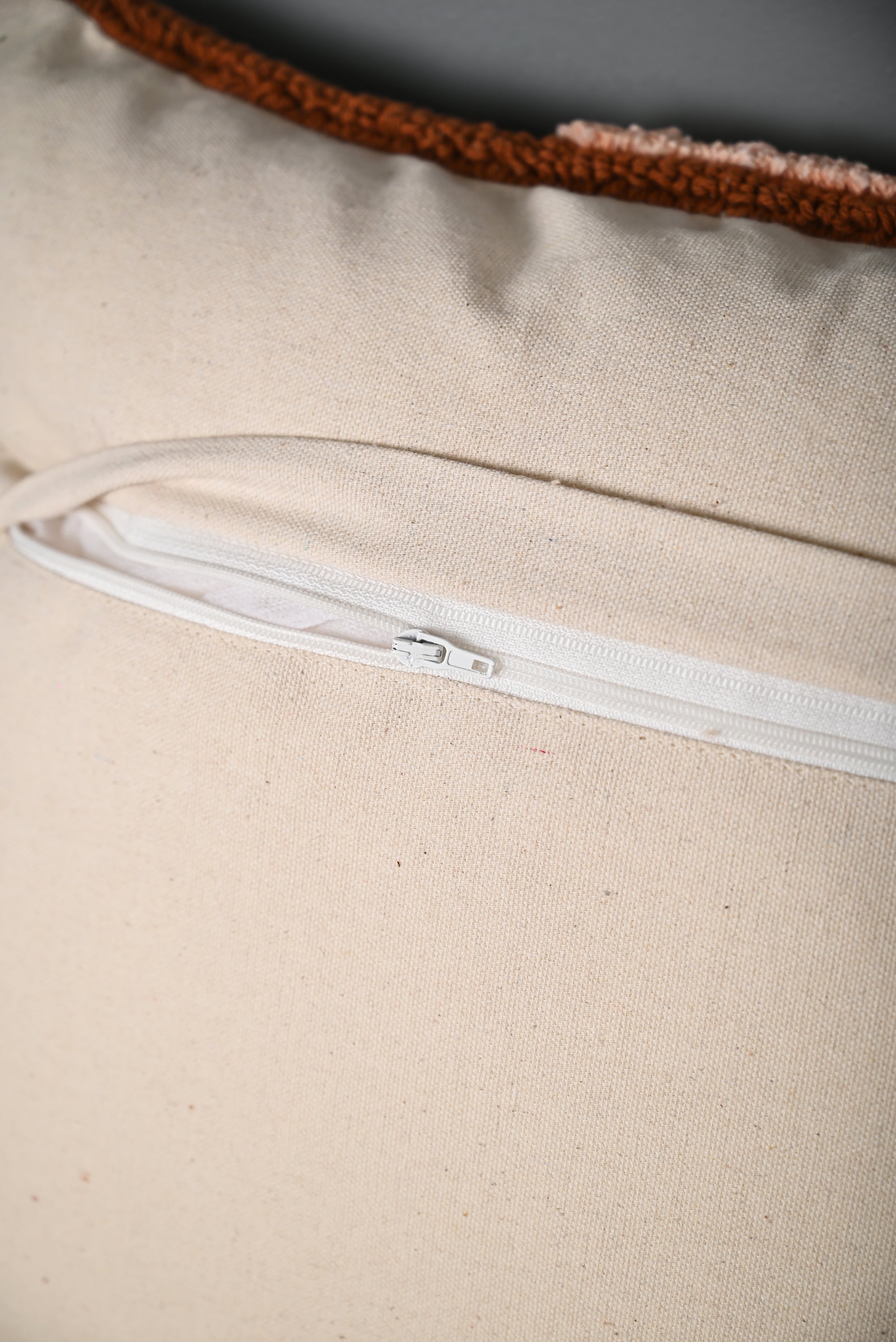 Tuffted Multicolor Cotton Cushion Cover