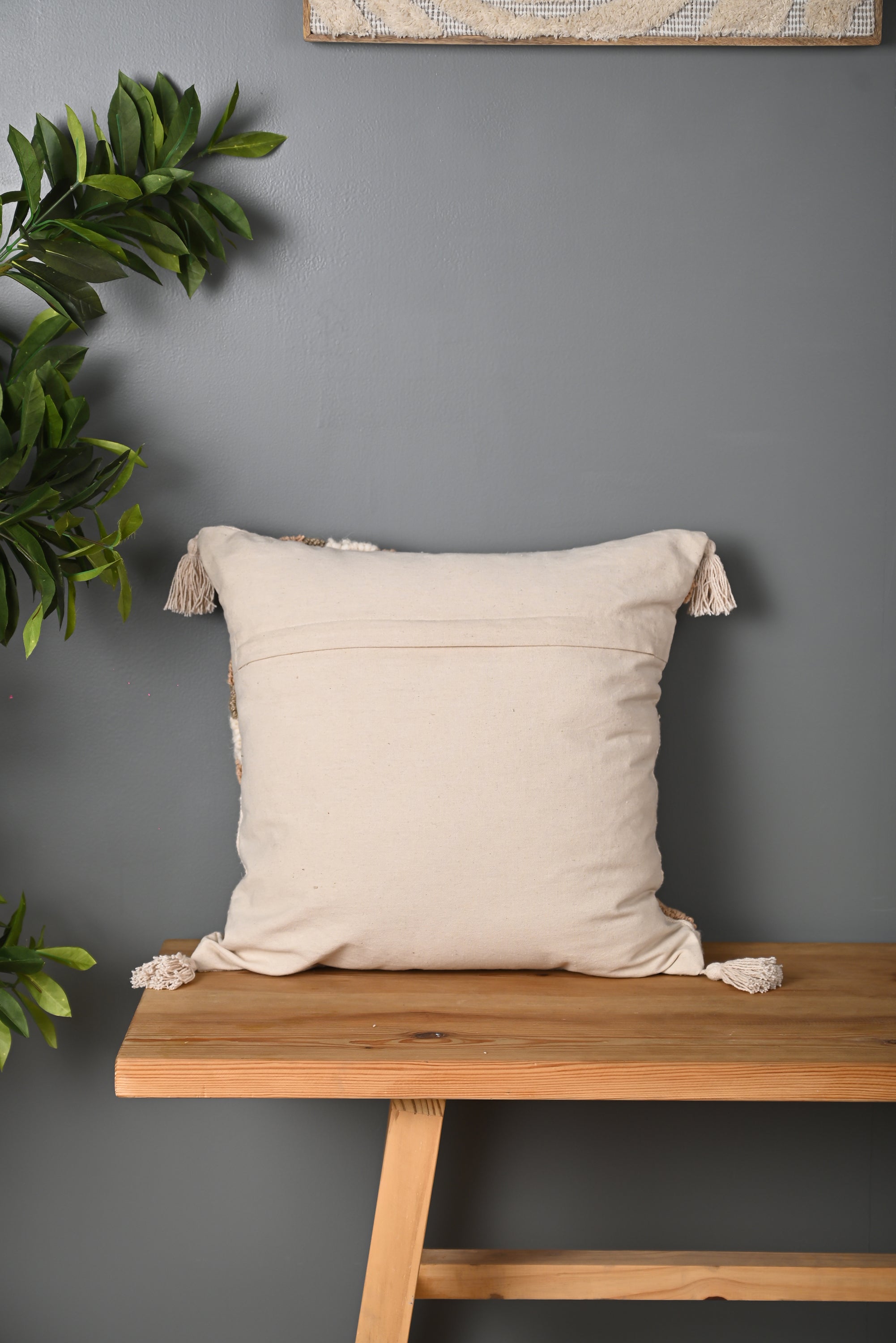 Beige Color Truffted Cotton Cushion Cover