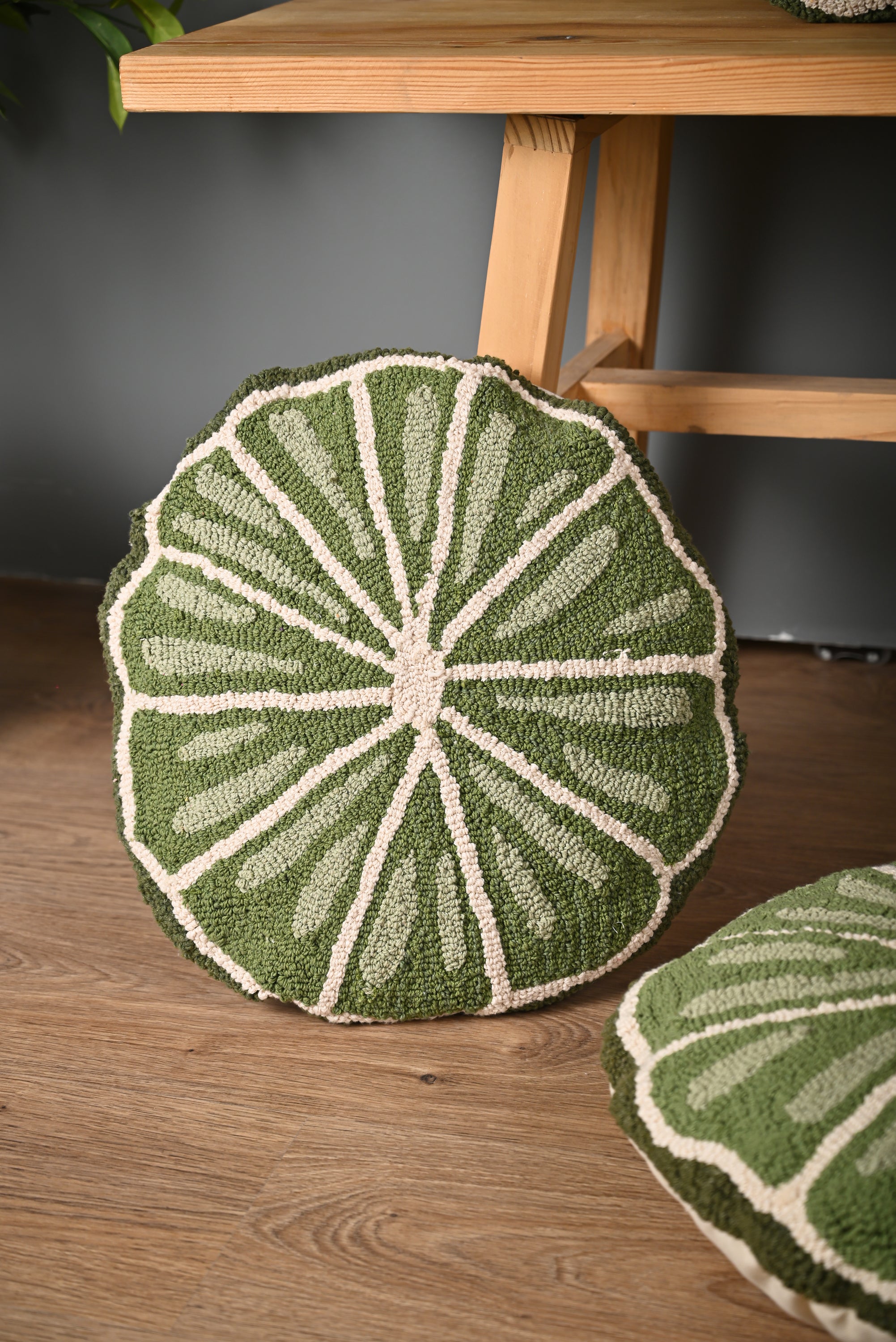 Green Round Shape Truffted Cotton Cushion Cover