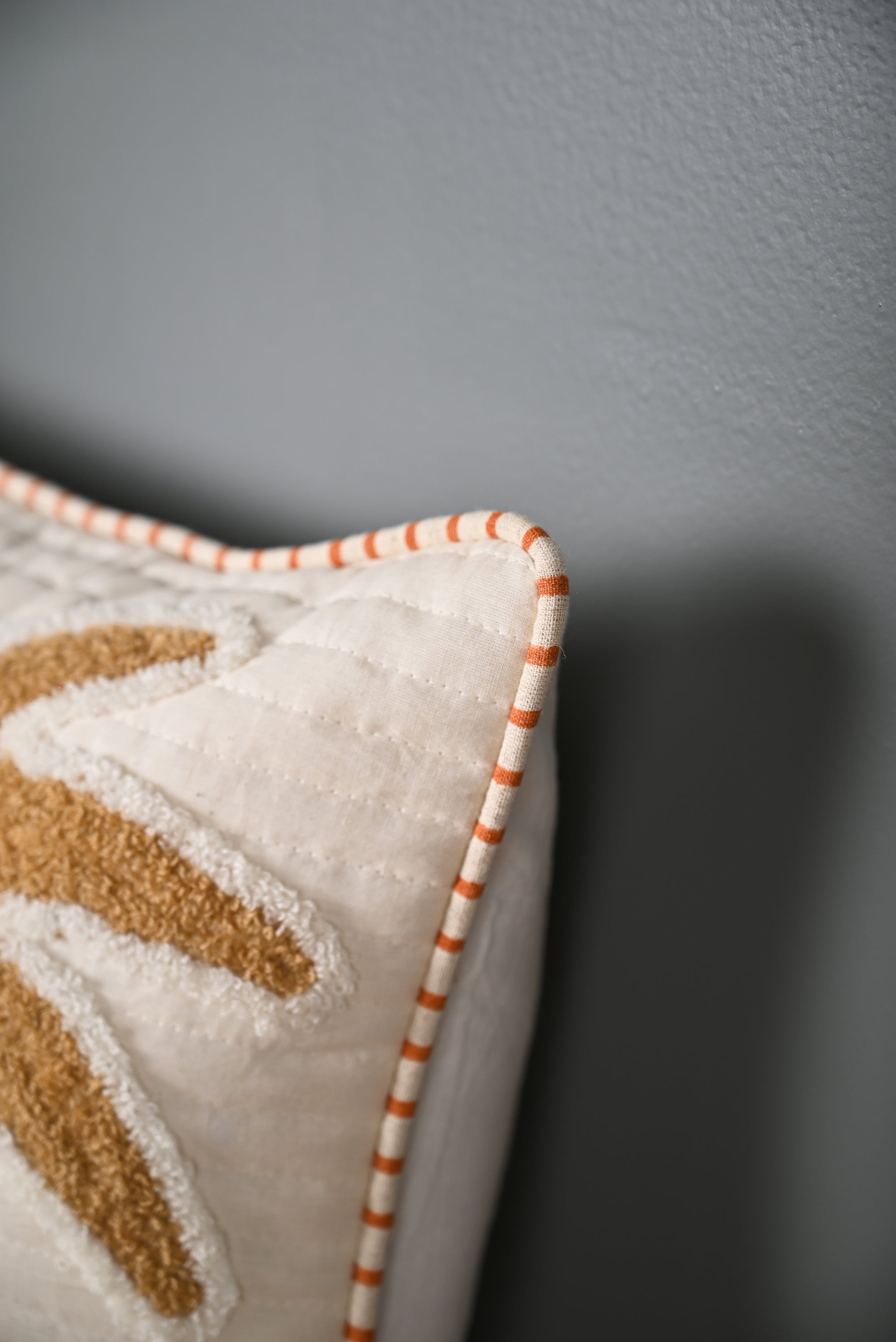 Beige Coconut Tree Design Truffted Cushion Cover