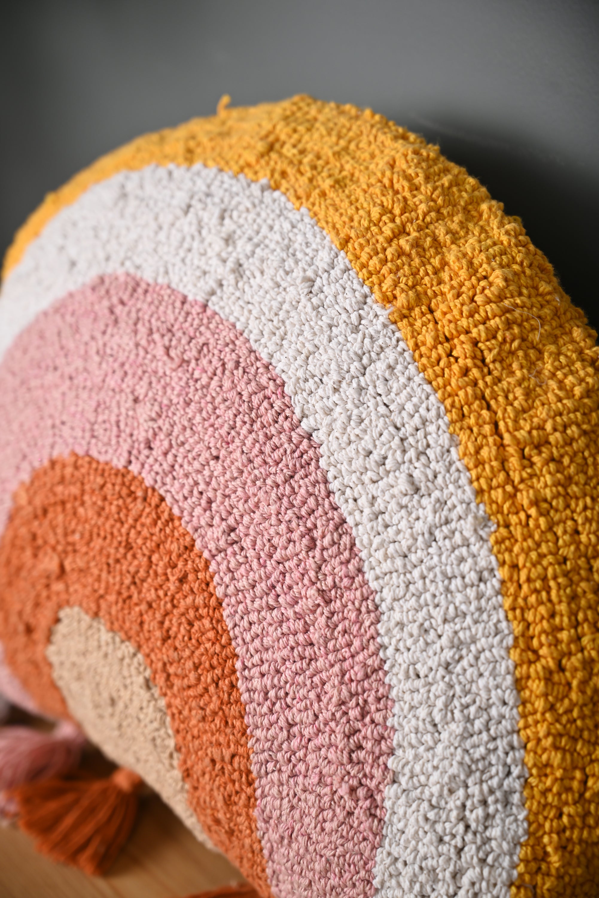 Half Round Shape Multicolor Truffted Cushion Cover