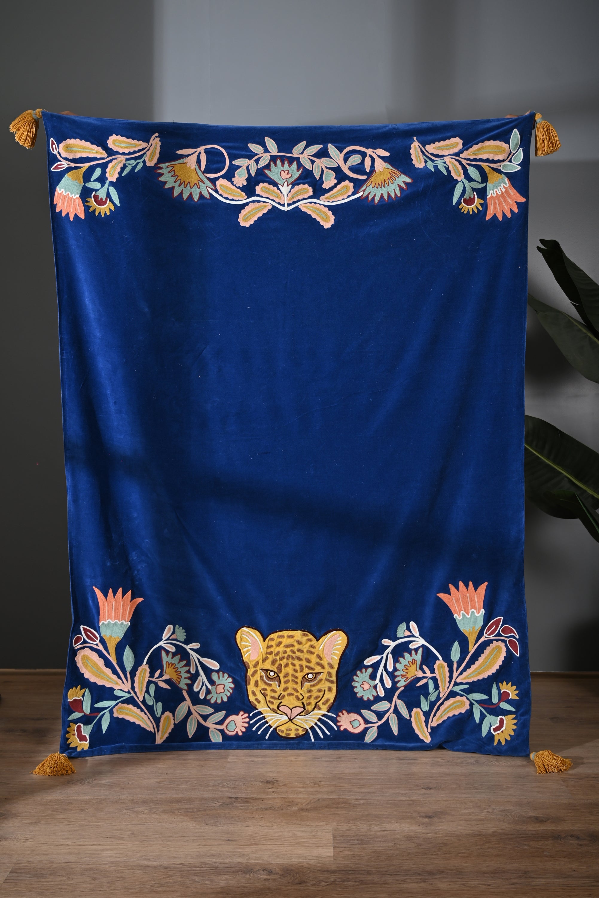 Blue Color Animal Embroidery Throw
