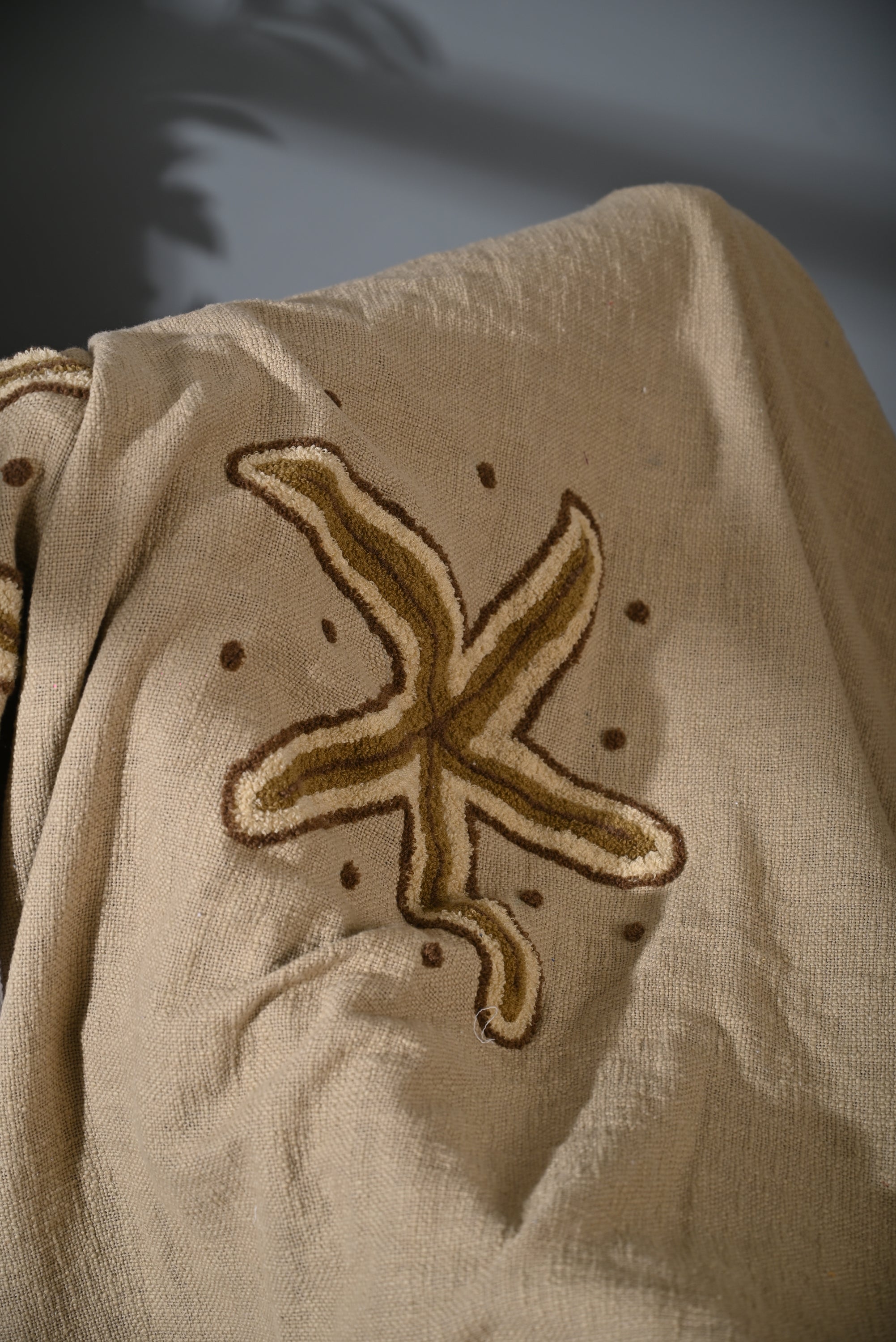 Beige Cotton Throw with Starfish Embroidery and Tassel Edges