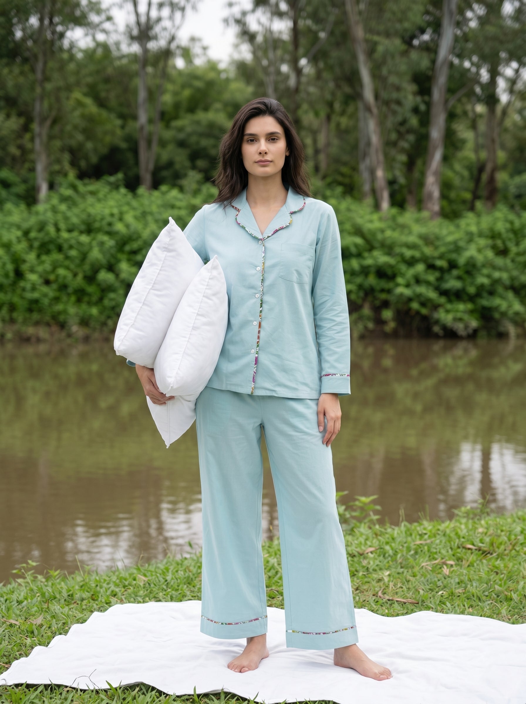Sea Green Solid V-Neck Pure Cotton Night Suit For Women