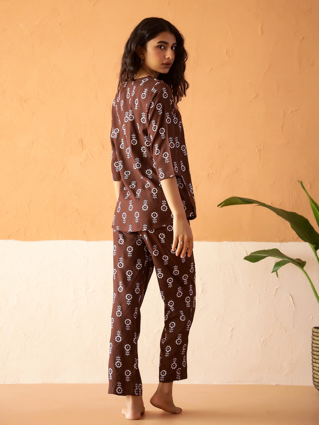 Magenta Round Neck Viscose Rayon Printed Ethnic Motifs Night Suit For Women