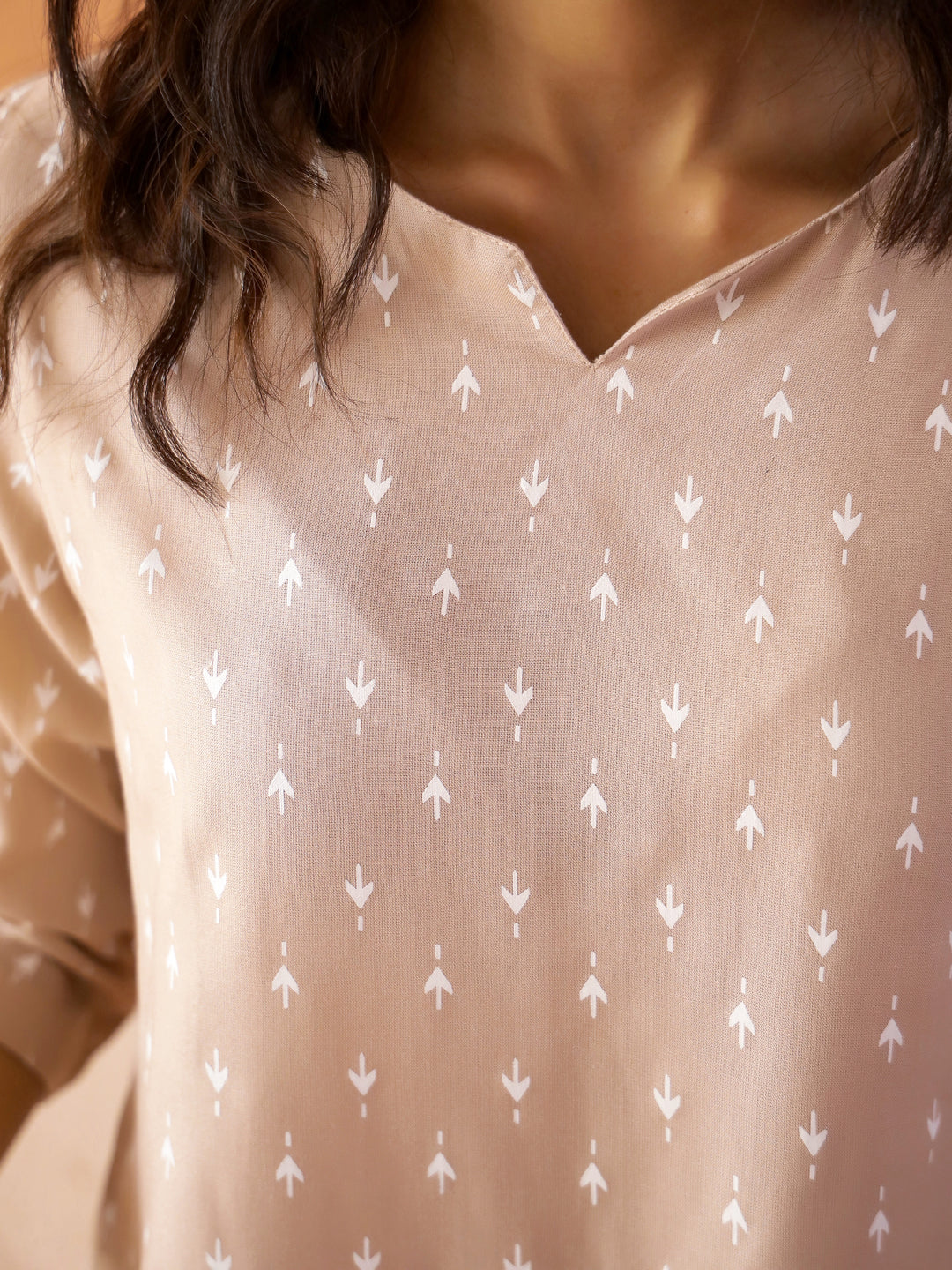 Cream Round Neck Viscose Rayon Ethnic Motifs Printed Night Suit For Women