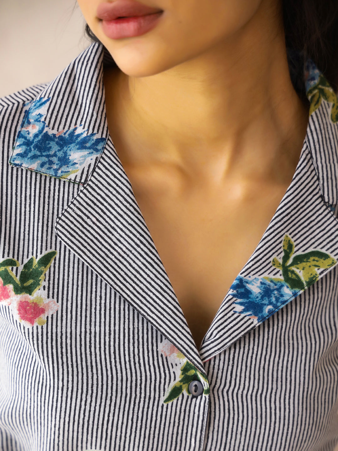 Blue Lapel Collar Pure Cotton Striped Striped Night Suit For Women