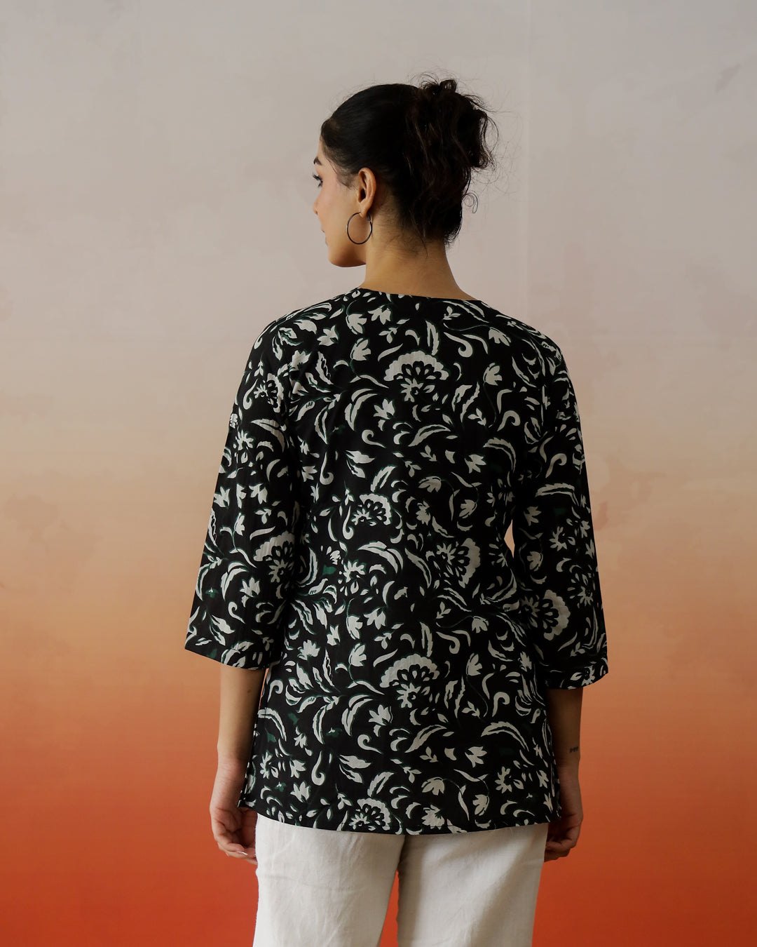 Black Floral Printed Round Neck Cotton Top for Women