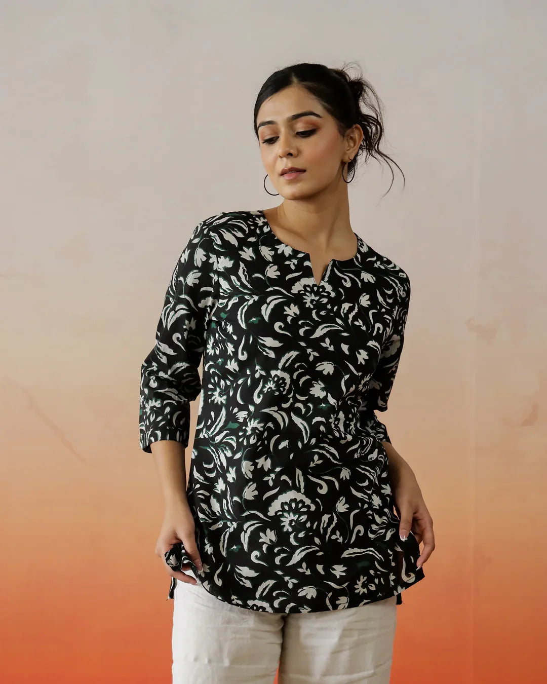 Black Floral Printed Round Neck Cotton Top for Women - SanskrutiHomes