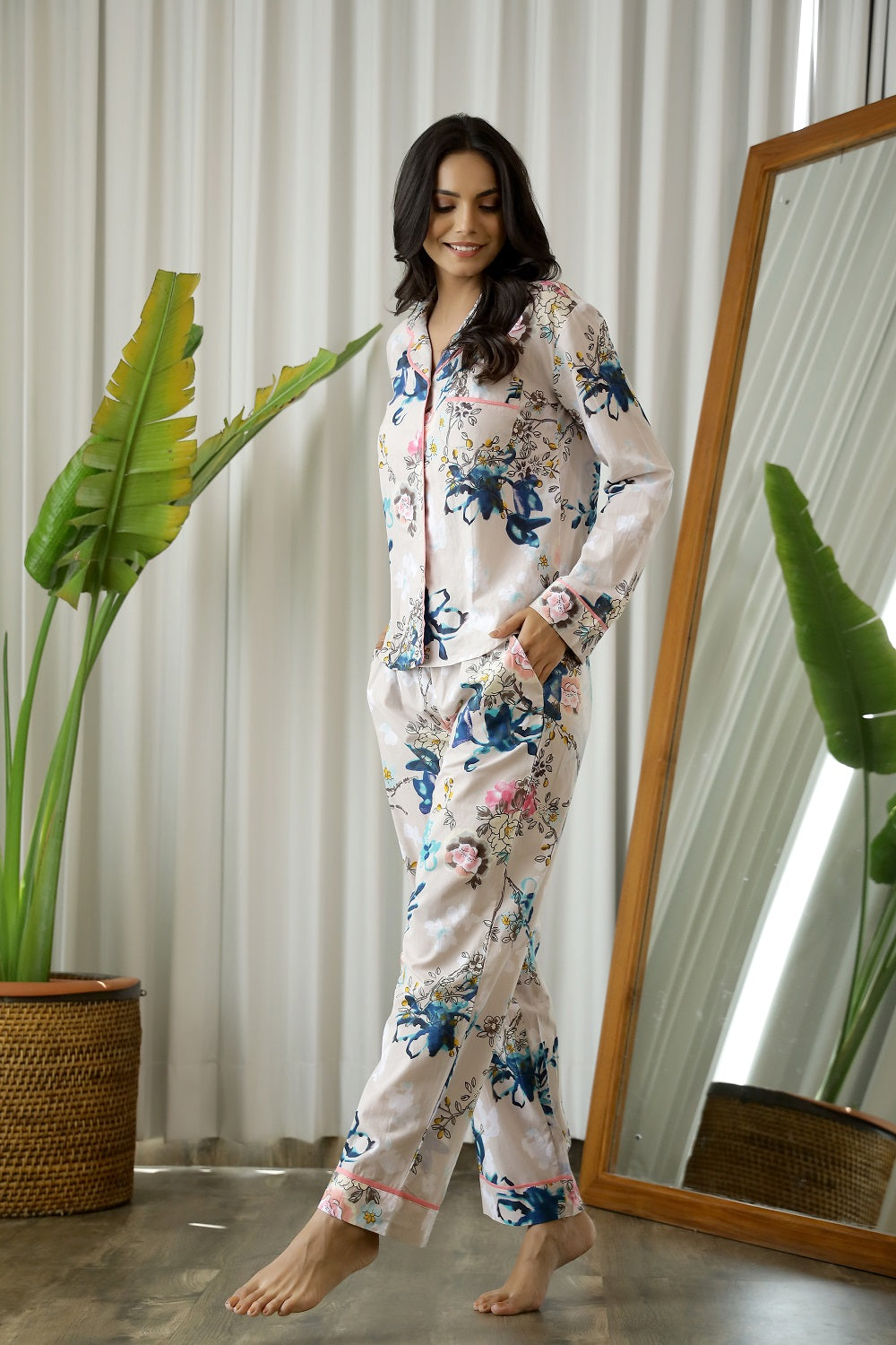 Pink Floral Print Lapel Collar Cotton Night Suit For Women