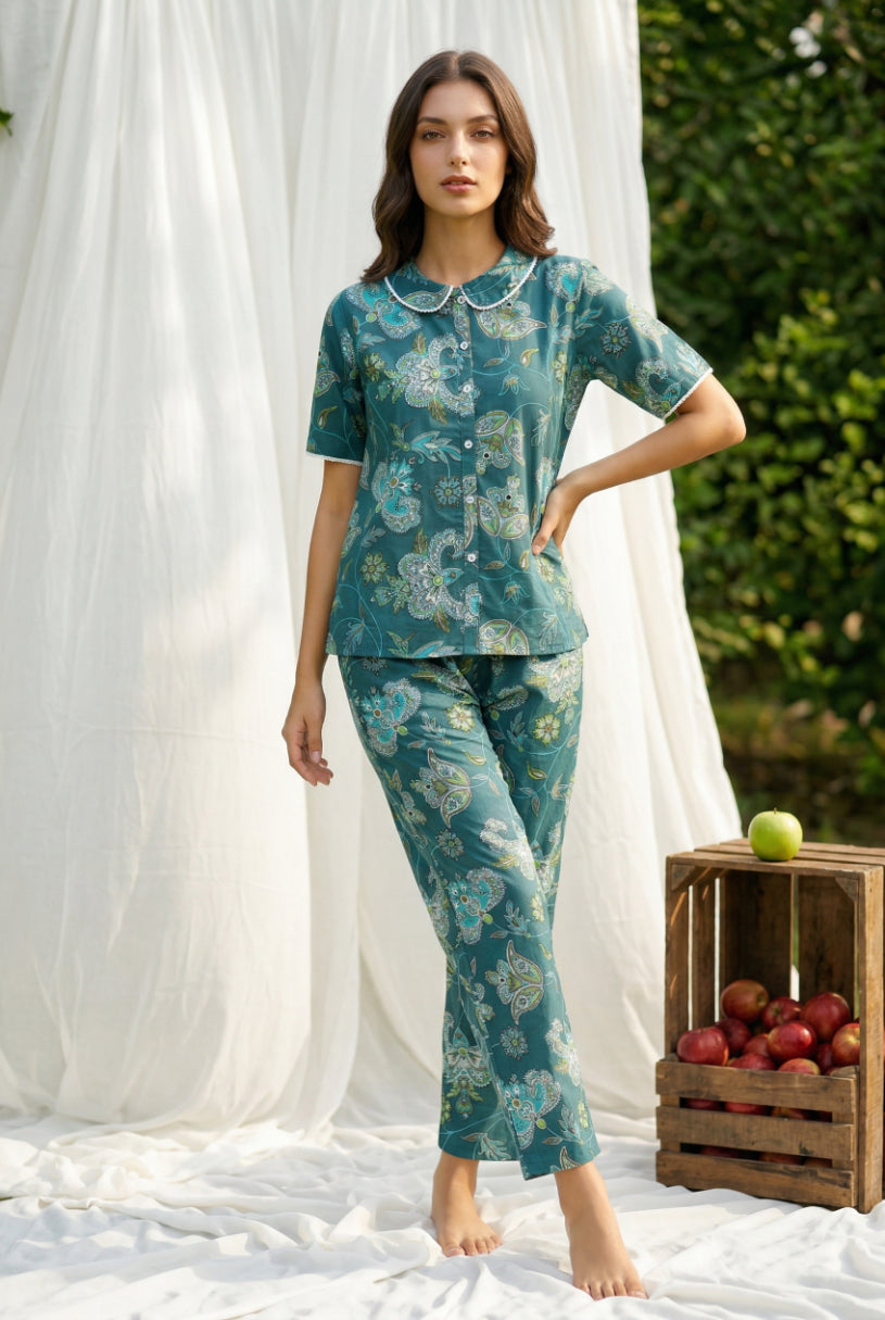 Green Floral Paisley Print Peter Pan Collar Pure Cotton Night Suit For Women