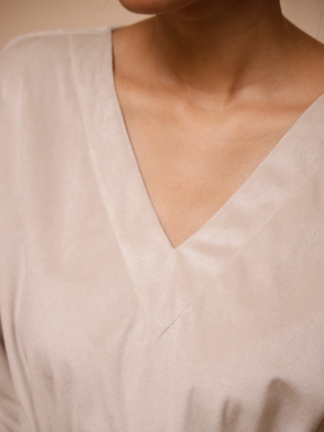 Cream V-Neck Velvet Winter Kaftan