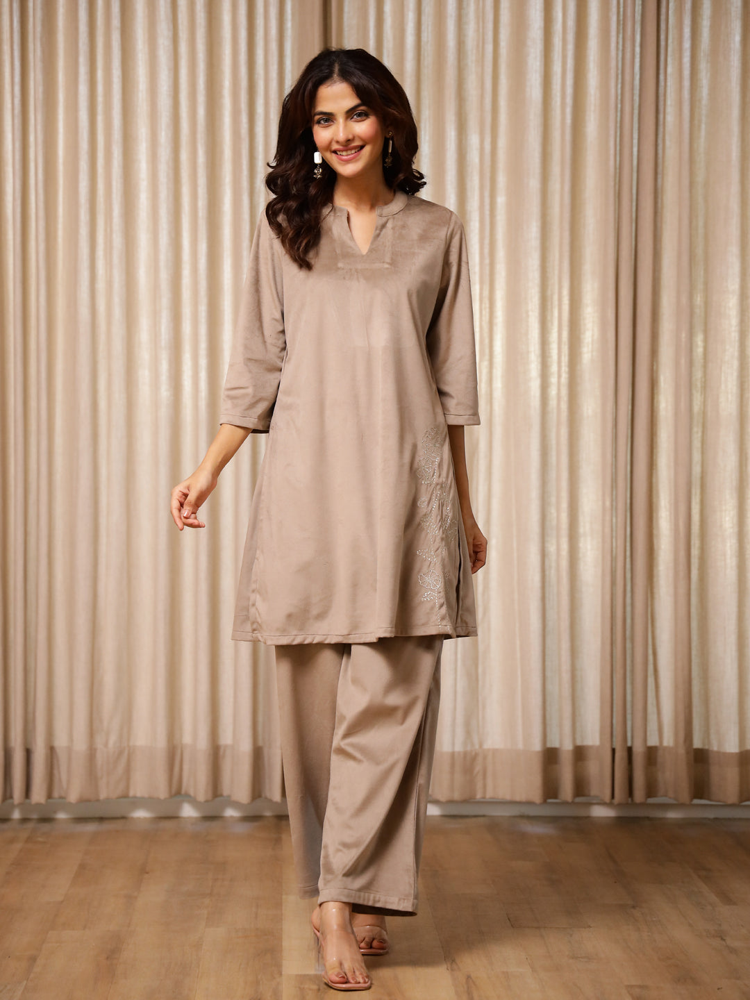 Solid Velvet Kurta Set For Women