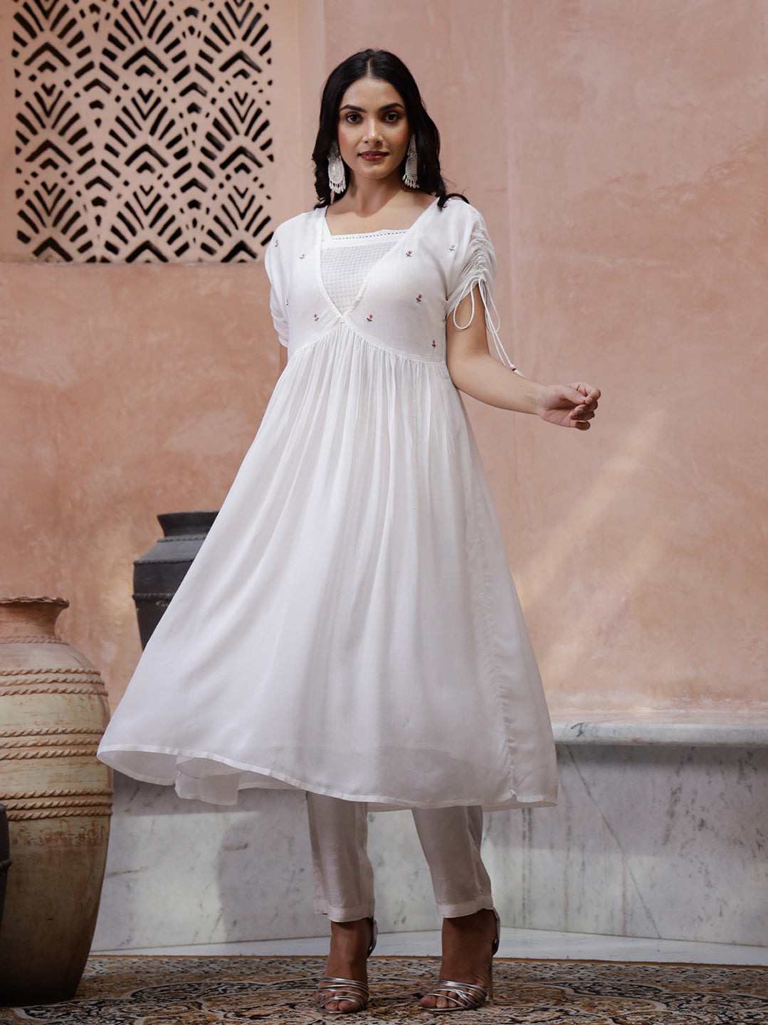 Off White V-Neck Straight Solid Kurta Set For Women