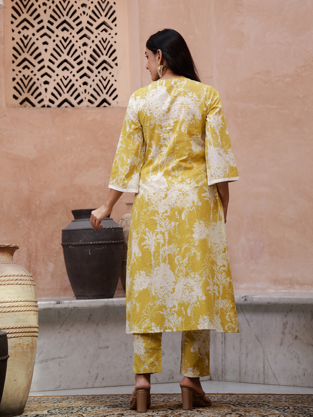 Floral Printed Kurta Set with Dupatta - SanskrutiHomes