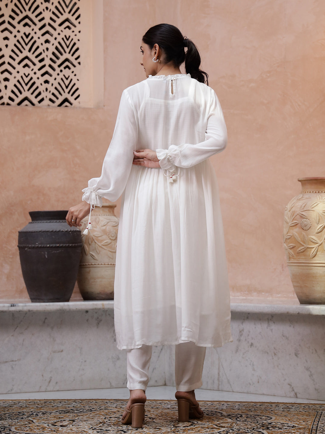 White Floral Embroidered Round Neck Kurta Set for Women