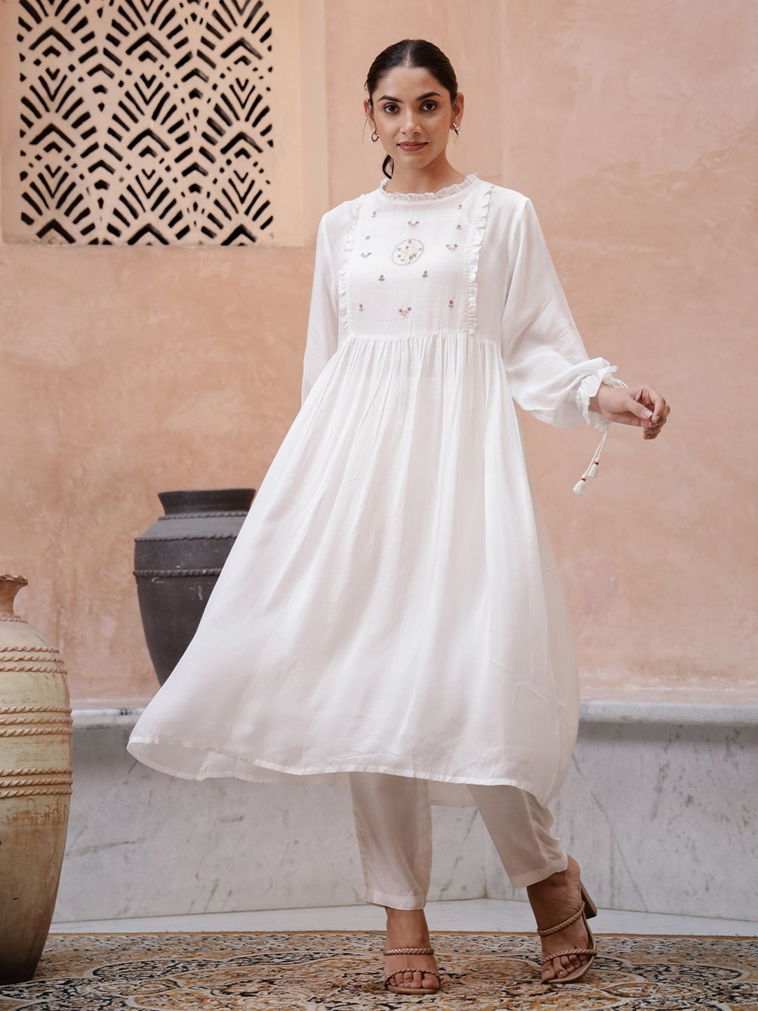 White Floral Embroidered Round Neck Kurta Set for Women - SanskrutiHomes