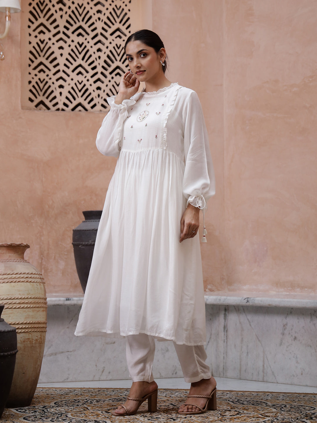 White Floral Embroidered Round Neck Kurta Set for Women - SanskrutiHomes