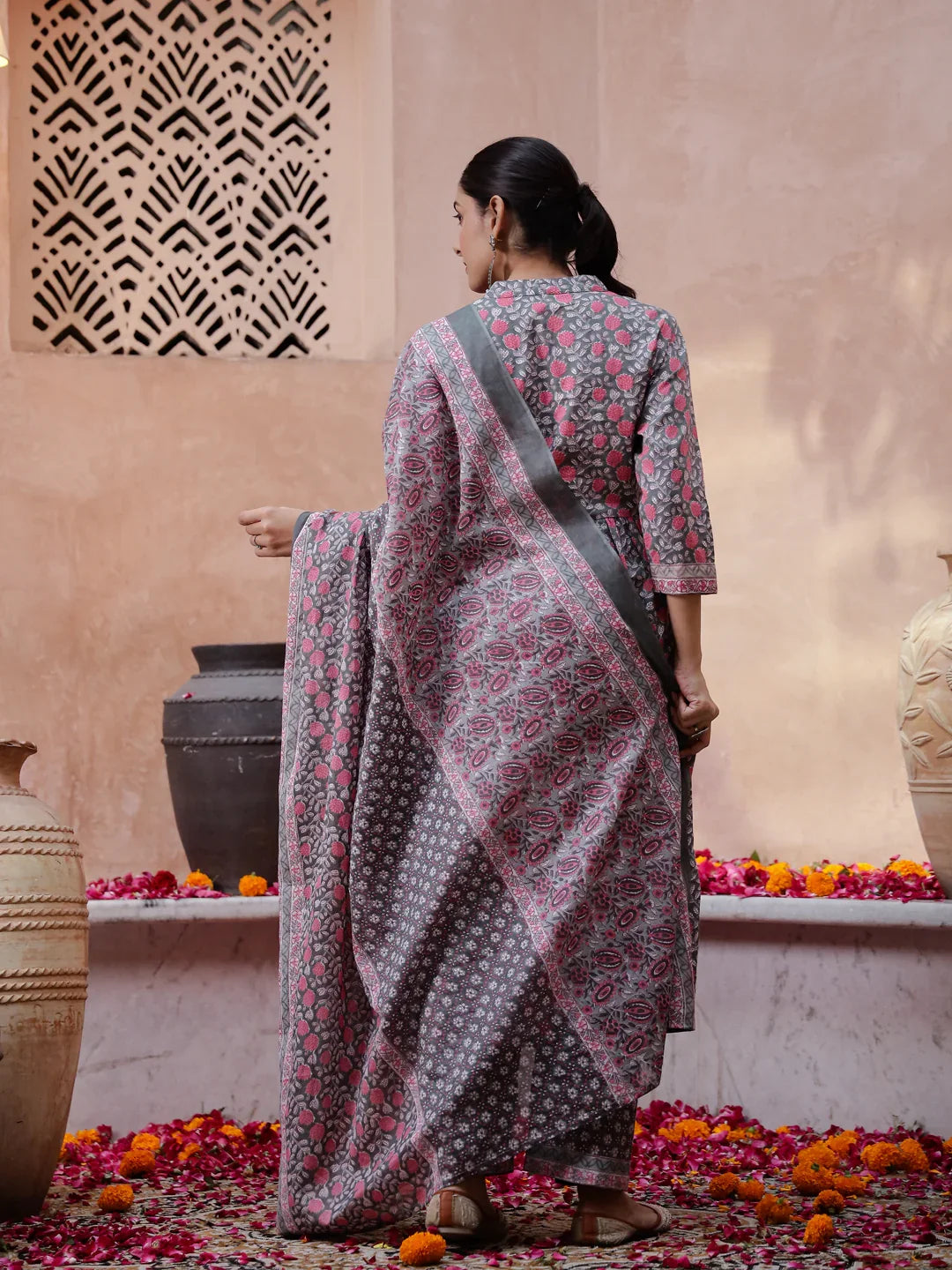 Floral Printed Kurta Set - SanskrutiHomes