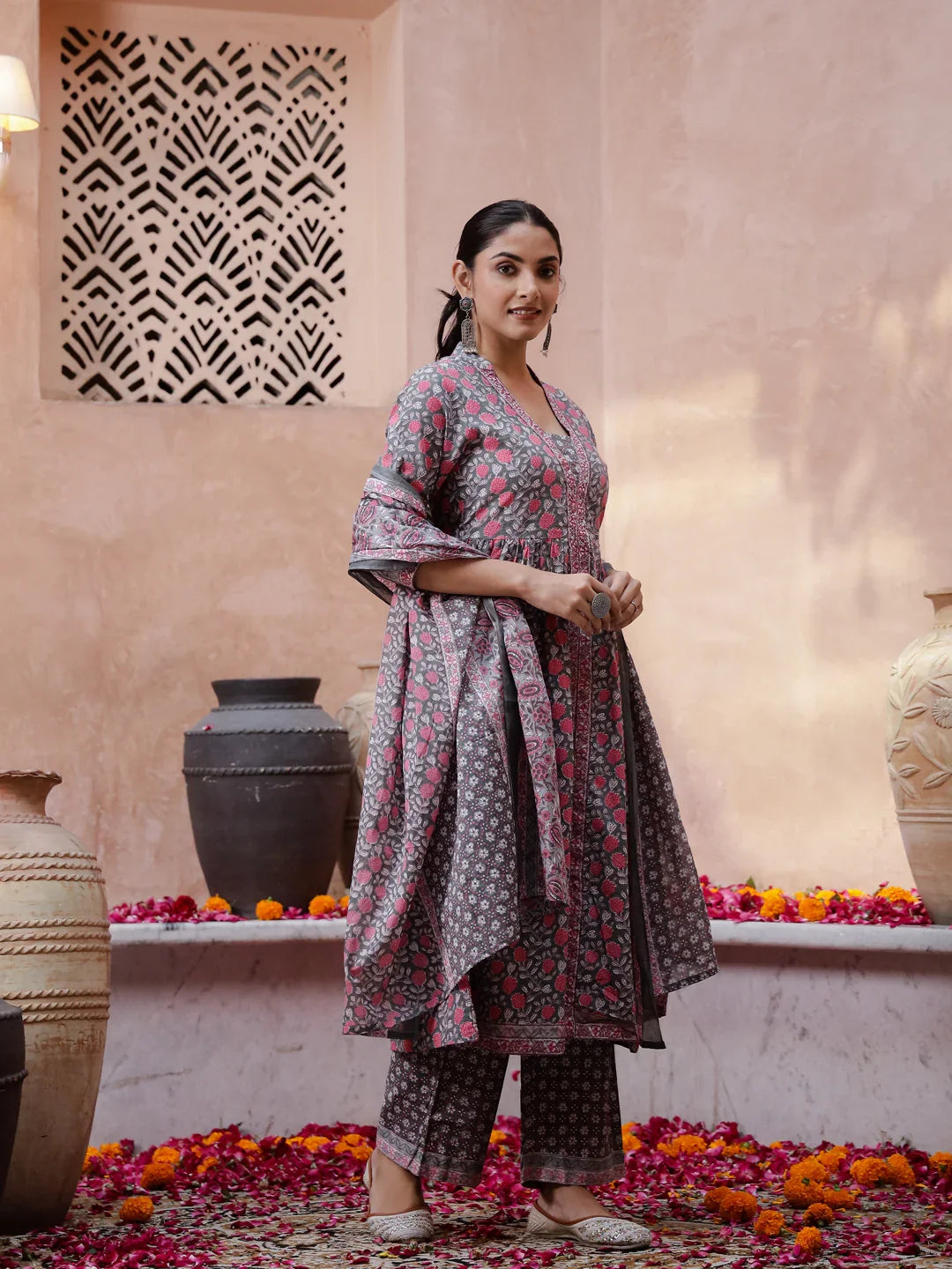 Floral Printed Kurta Set - SanskrutiHomes