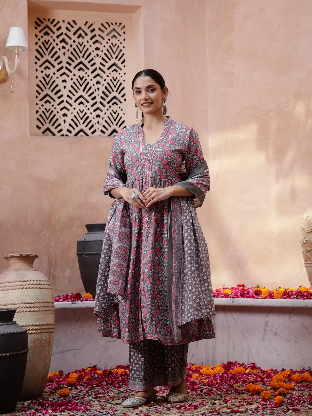 Floral Printed Kurta Set - SanskrutiHomes