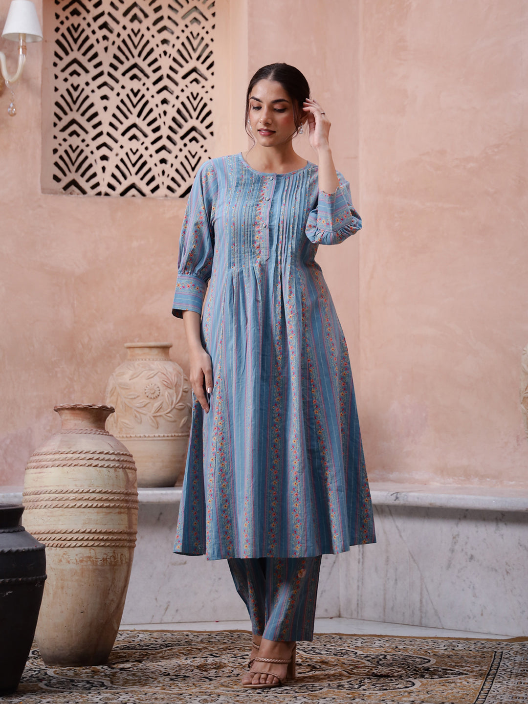 Blue Floral Printed Round Neck Kurta Set