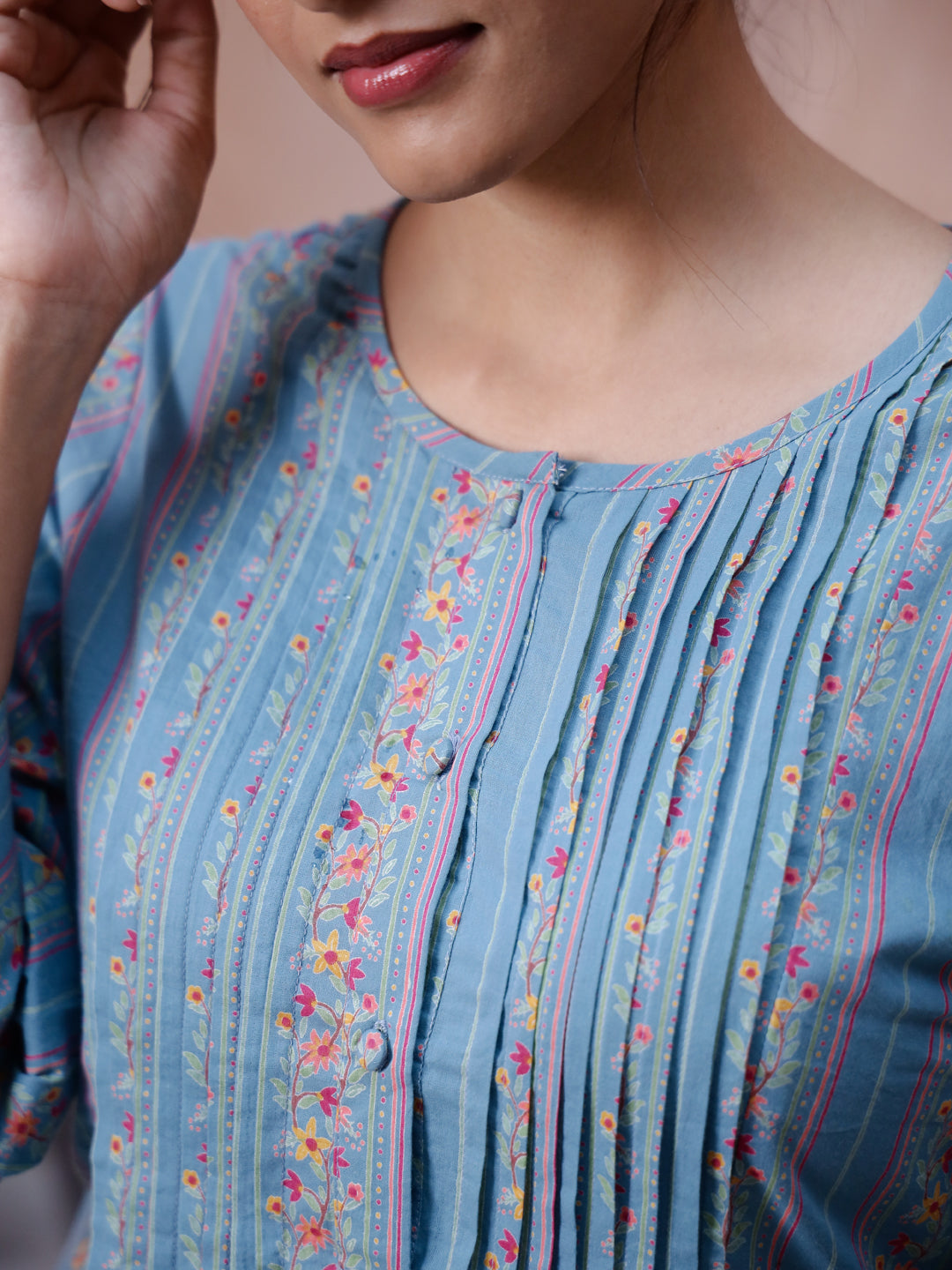 Blue Floral Printed Round Neck Kurta Set