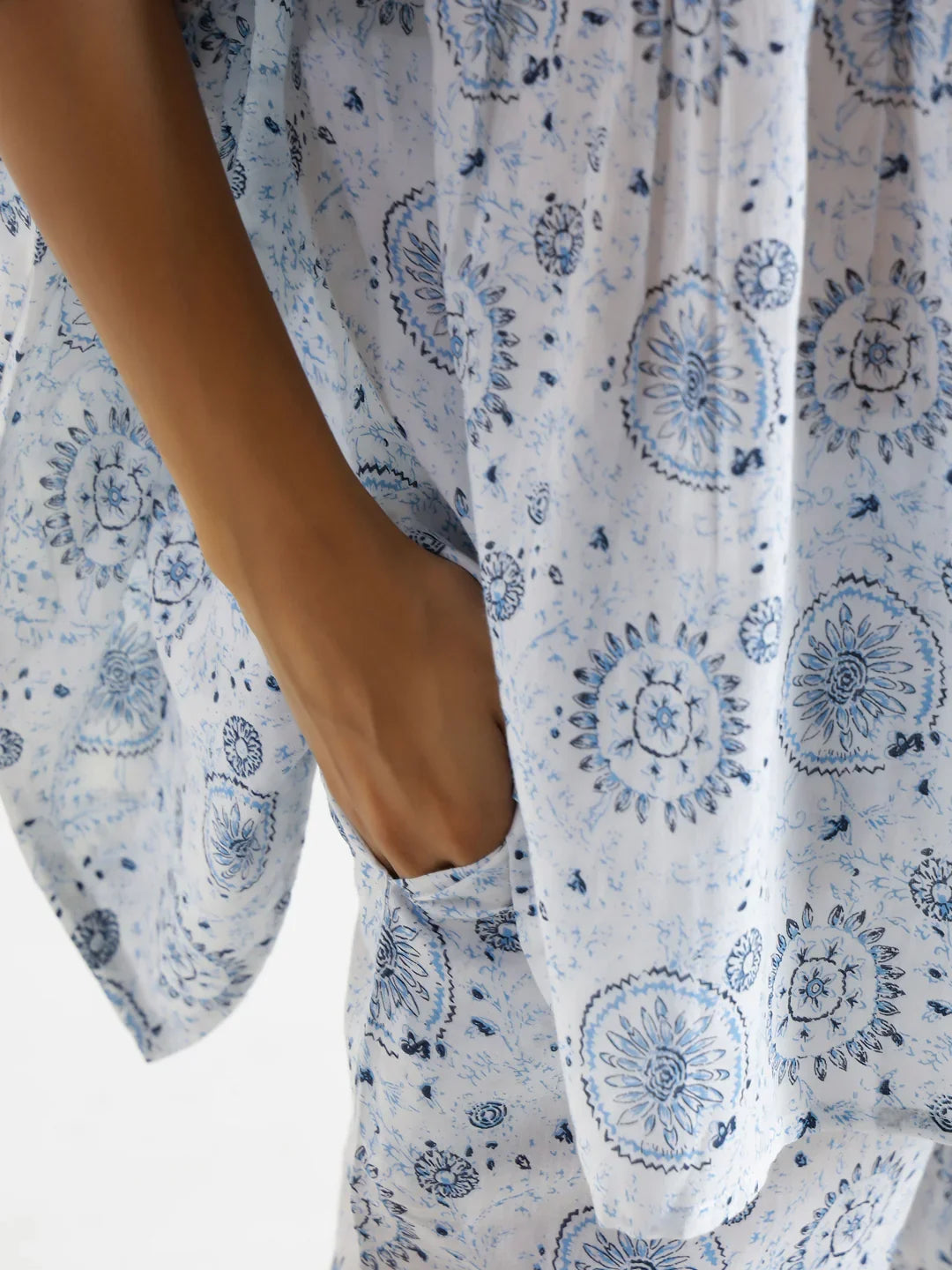 White warli Cotton Night Suit - SanskrutiHomes