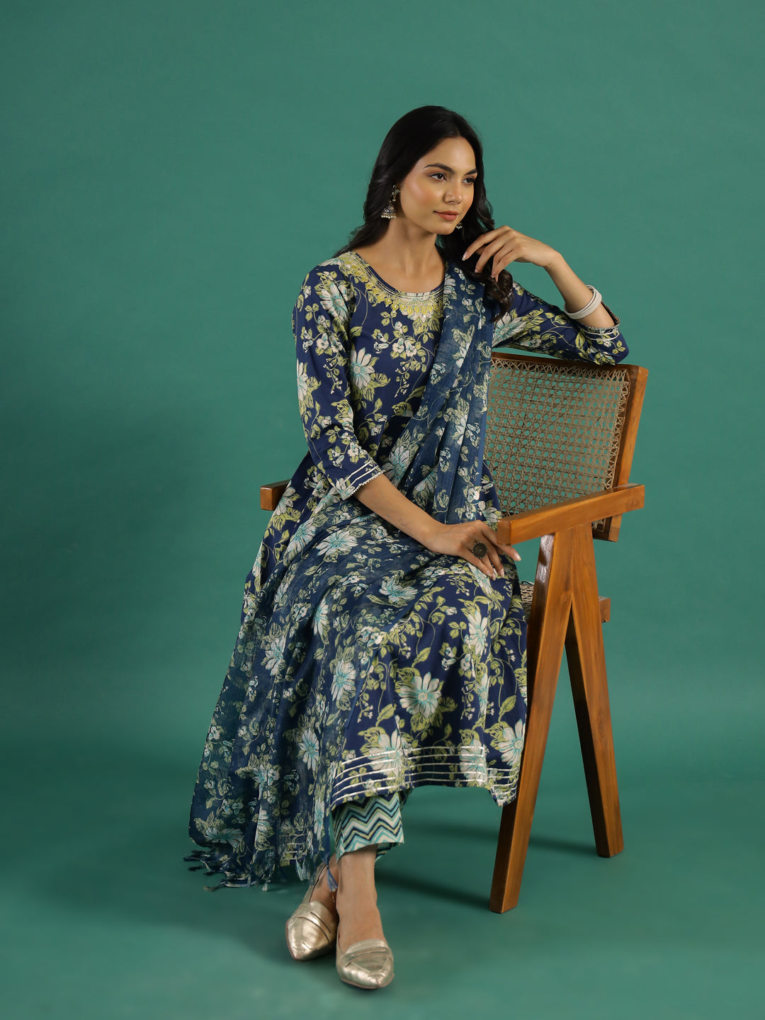 Floral Printed Round Neck Kurta Set - SanskrutiHomes