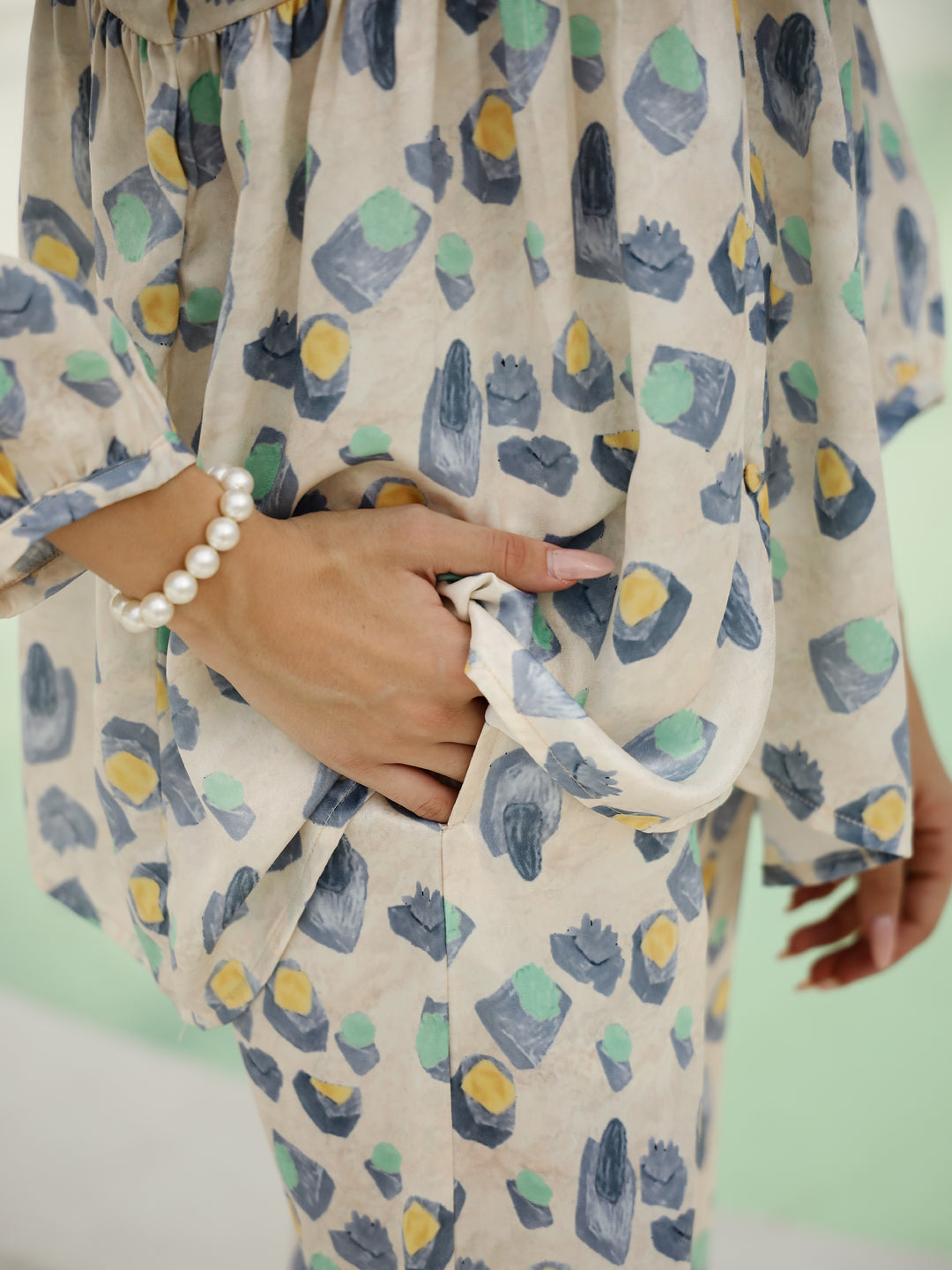 Floral Printed V-Neck Satin Loungewear Set