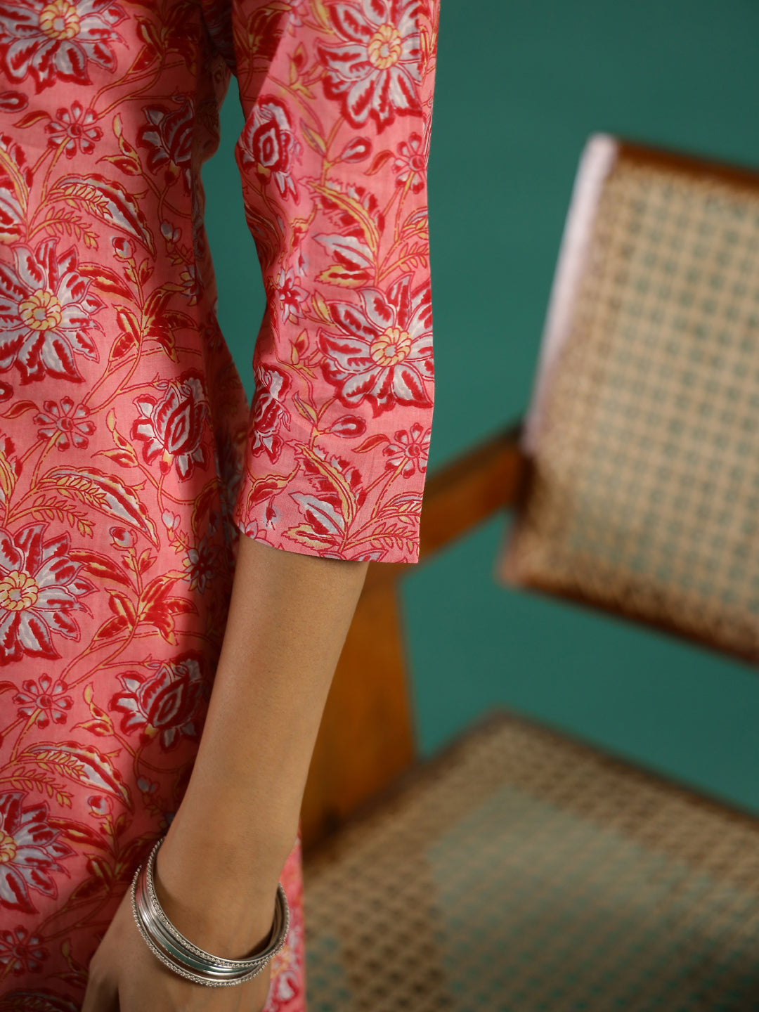 Pink Ethnic Printed Cotton Straight Kurta