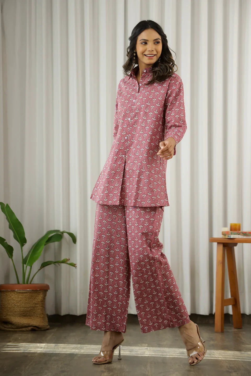 Mauve Printed Pure Cotton Night Suit Set - SanskrutiHomes