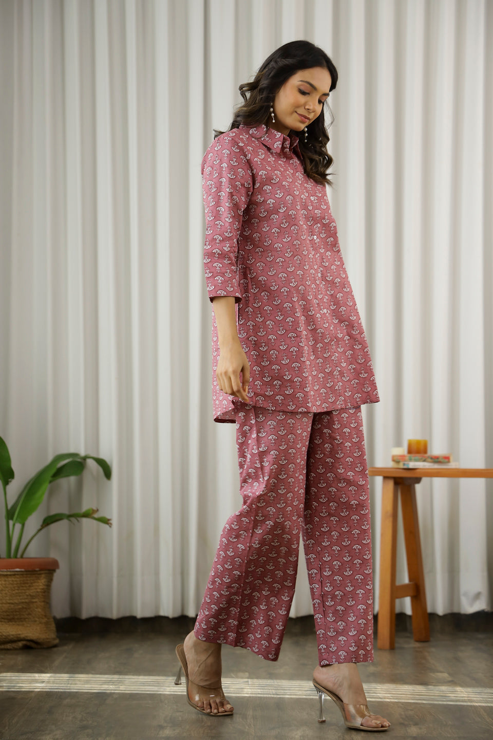 Mauve Shirt Collar Motifs Print Pure Cotton Night Suit For Women