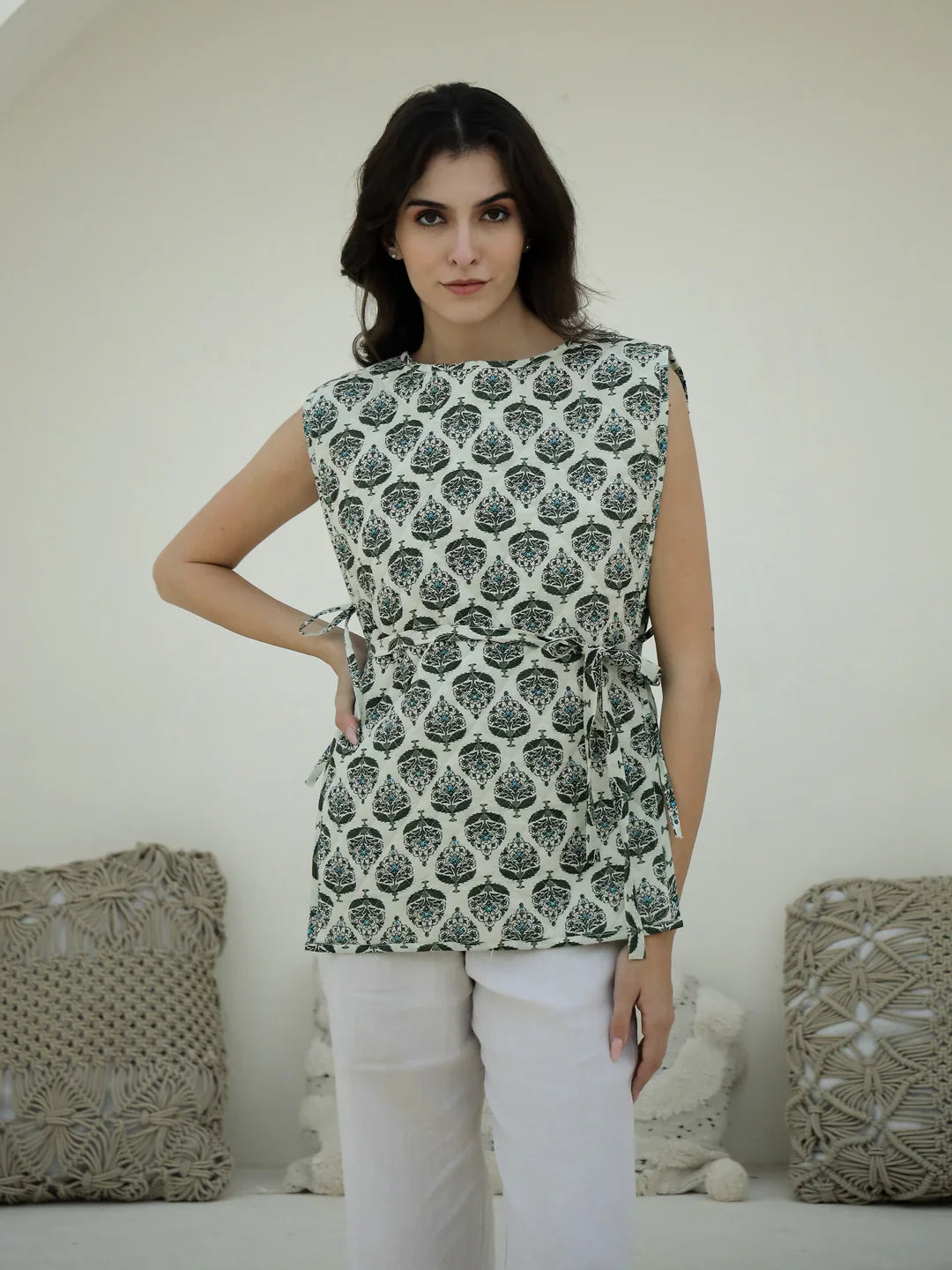 Round Neck Floral Printed Quilted Jacket - SanskrutiHomes