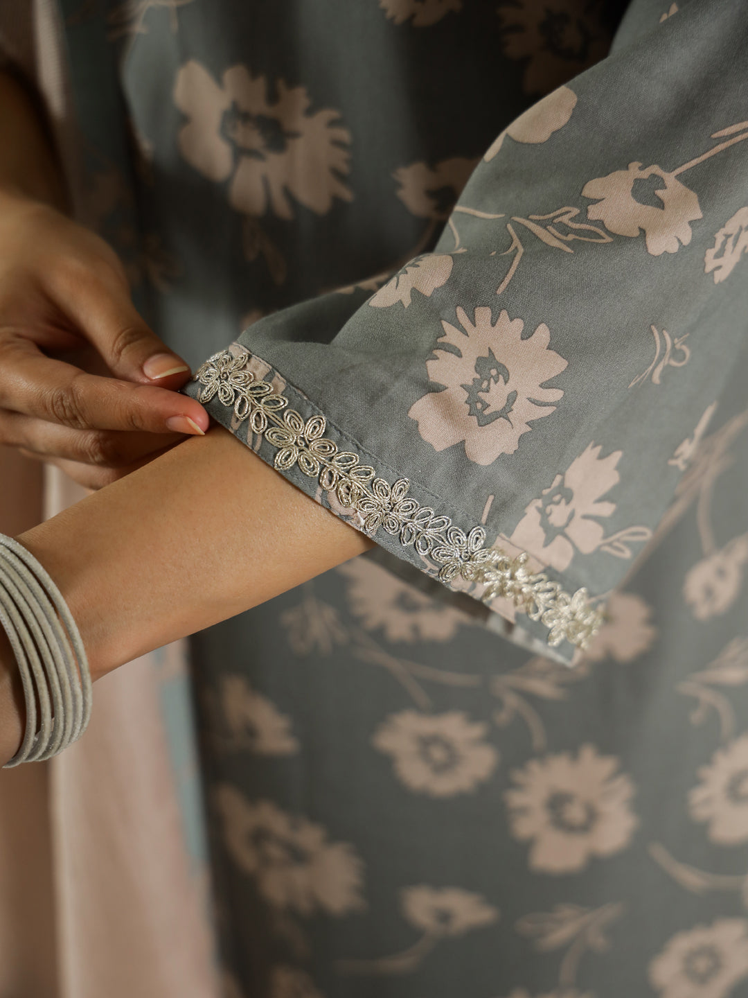 Gray Color Round Neck Printed Kurta Set - SanskrutiHomes