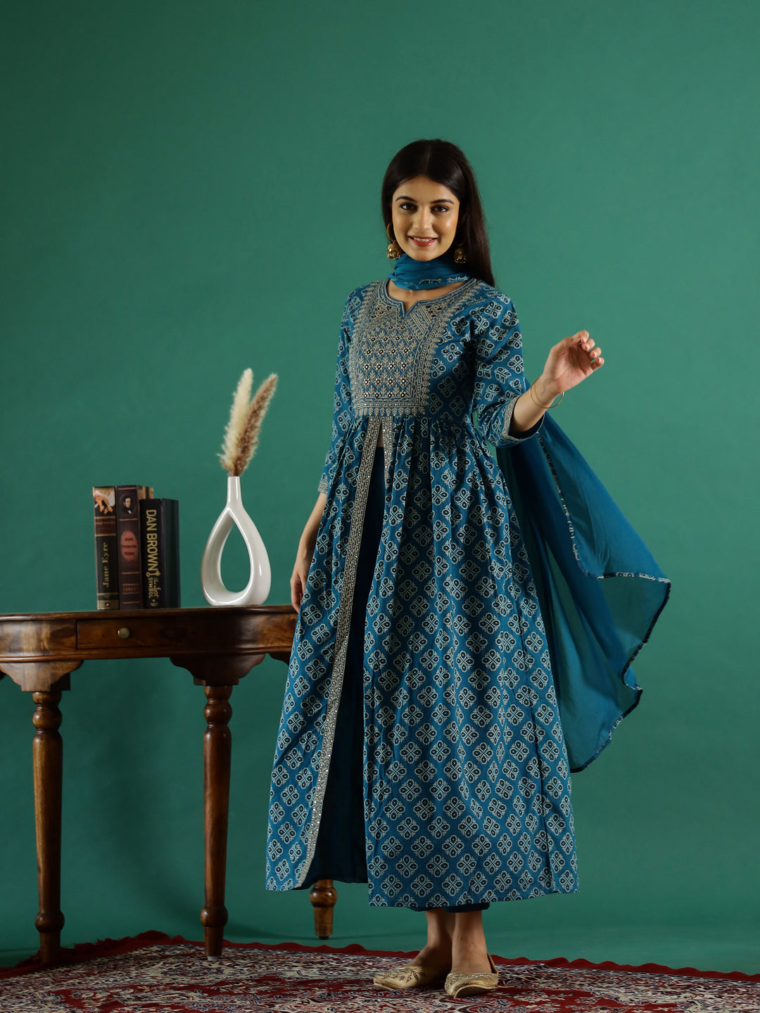 Women Pure Cotton kurta set with Chiffon Dupatta - SanskrutiHomes